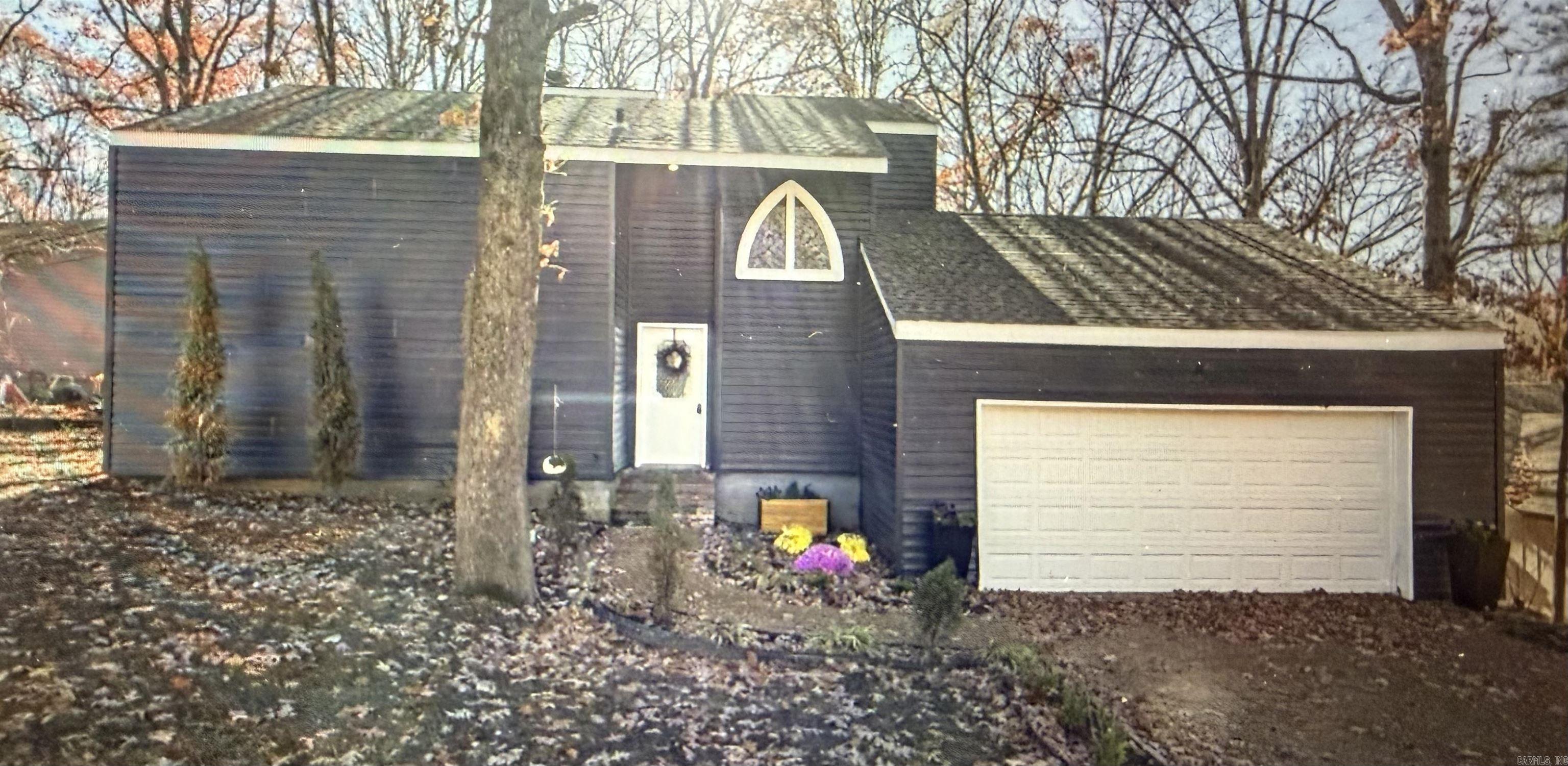 Great home in Candlewood Estates.