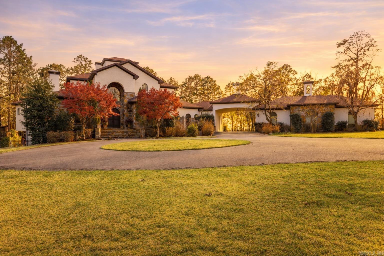 CHENAL DOWNS - Residential