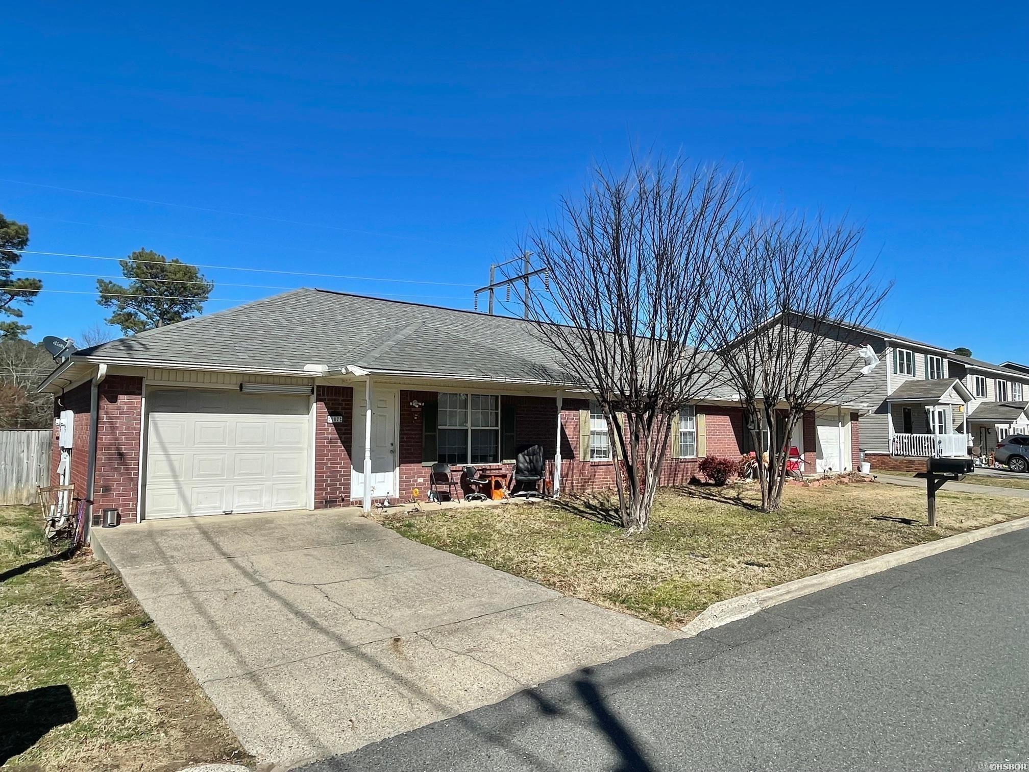 7 Renovated and well-maintained units located in Central Hot Springs. This multi-family package is 100% occupied and grosses ~$15k per month. Units consist of (6) 3BR/2BA duplexes and (1) 2BR/2BA duplex with garage. Tenants pay all utilities.  All 7 units with new roofs in 2023.   All units received upgrades including new appliances, new central heat/air, new floors and fixtures.  Owner is licensed real estate agent.