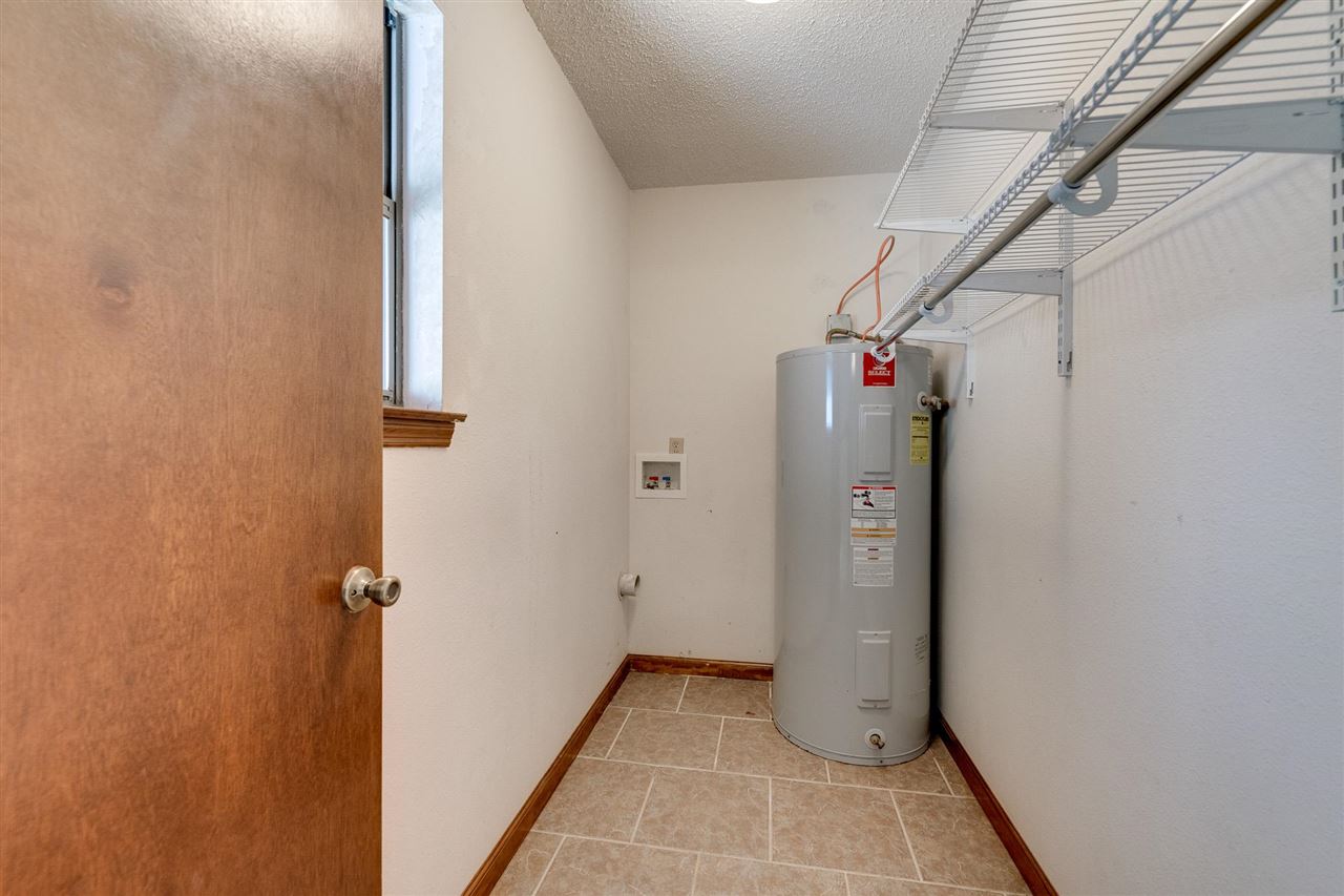 FOXWOOD J - Residential