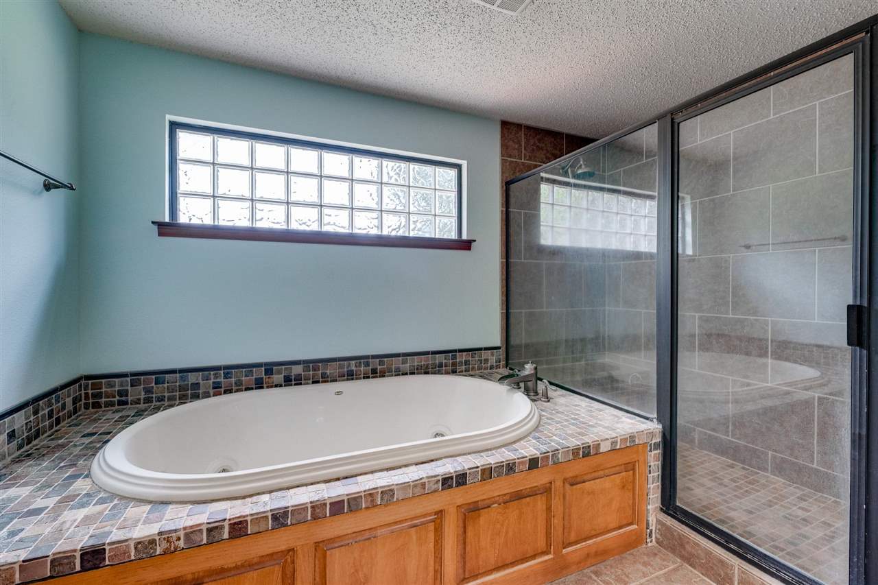 FOXWOOD J - Residential