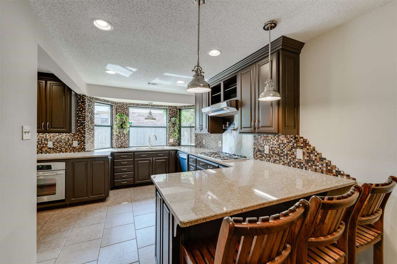 FOXWOOD J - Residential