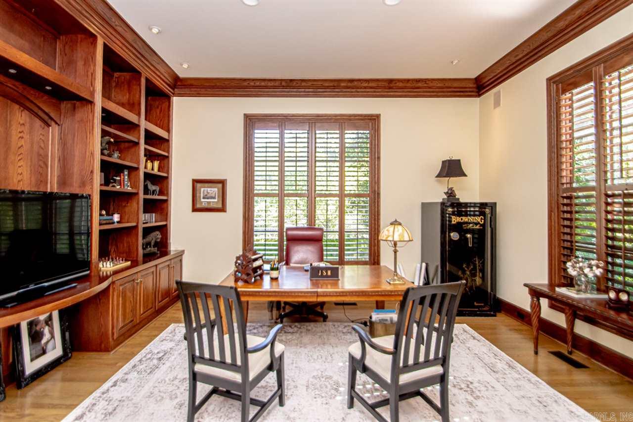 HICKORY HILLS - Residential