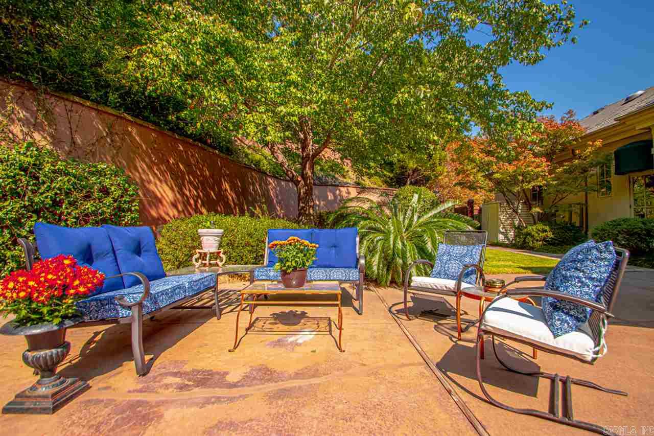 HICKORY HILLS - Residential