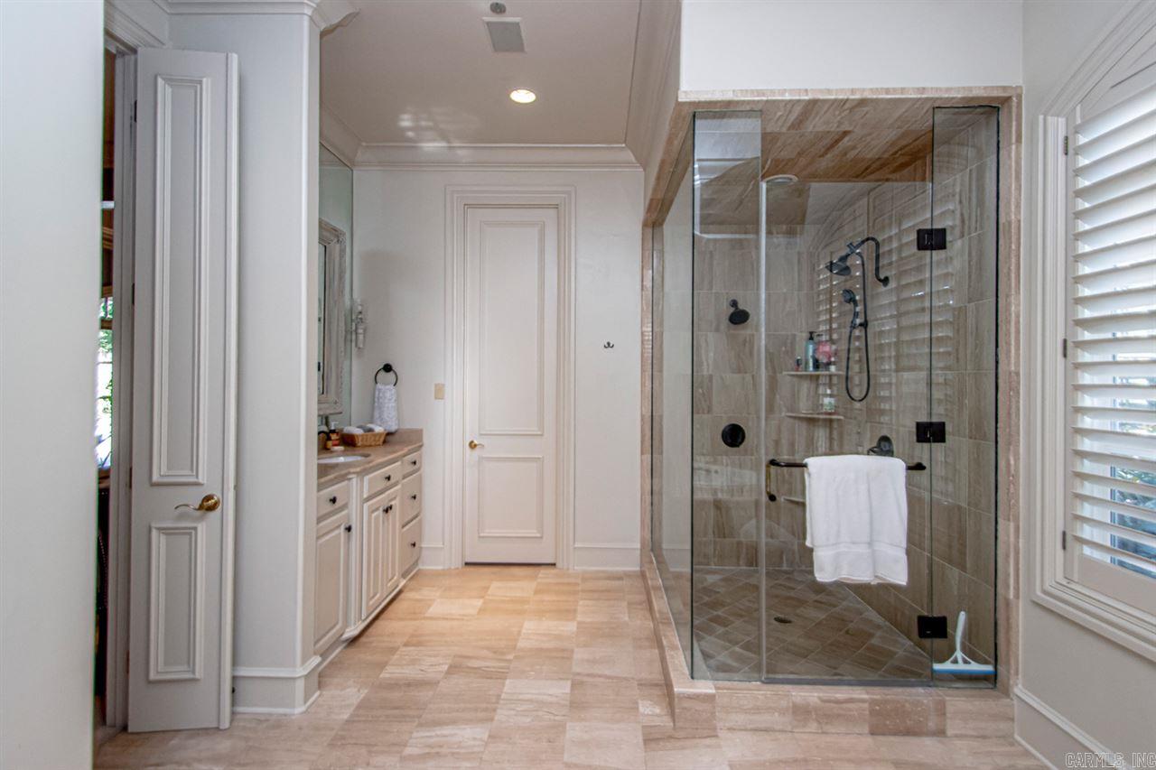 HICKORY HILLS - Residential