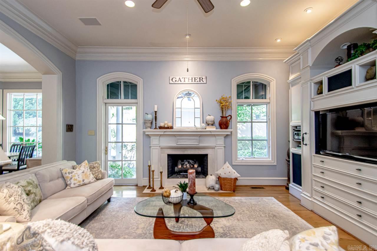 HICKORY HILLS - Residential