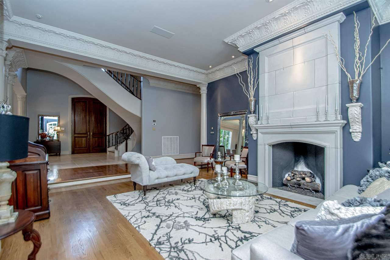 HICKORY HILLS - Residential