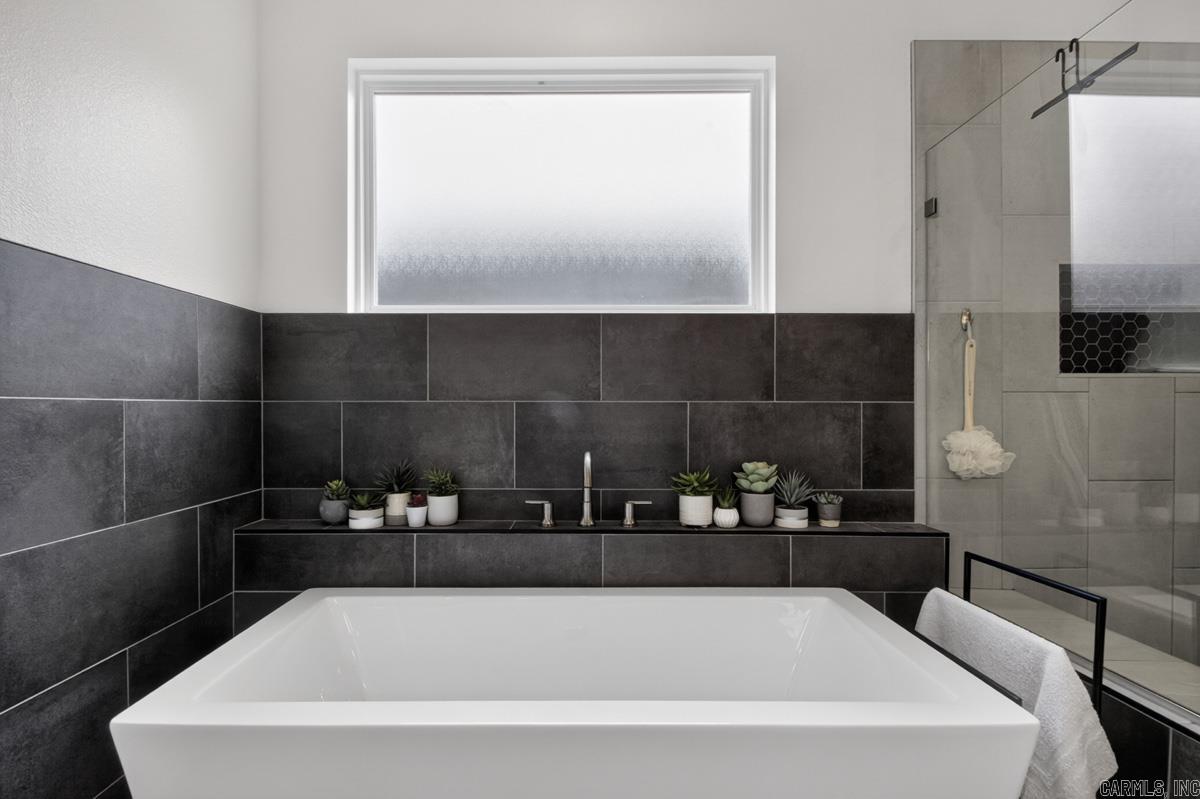 PARKSIDE ADDITION - Residential