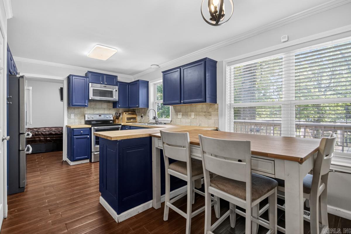 INDIAN HILLS - Residential