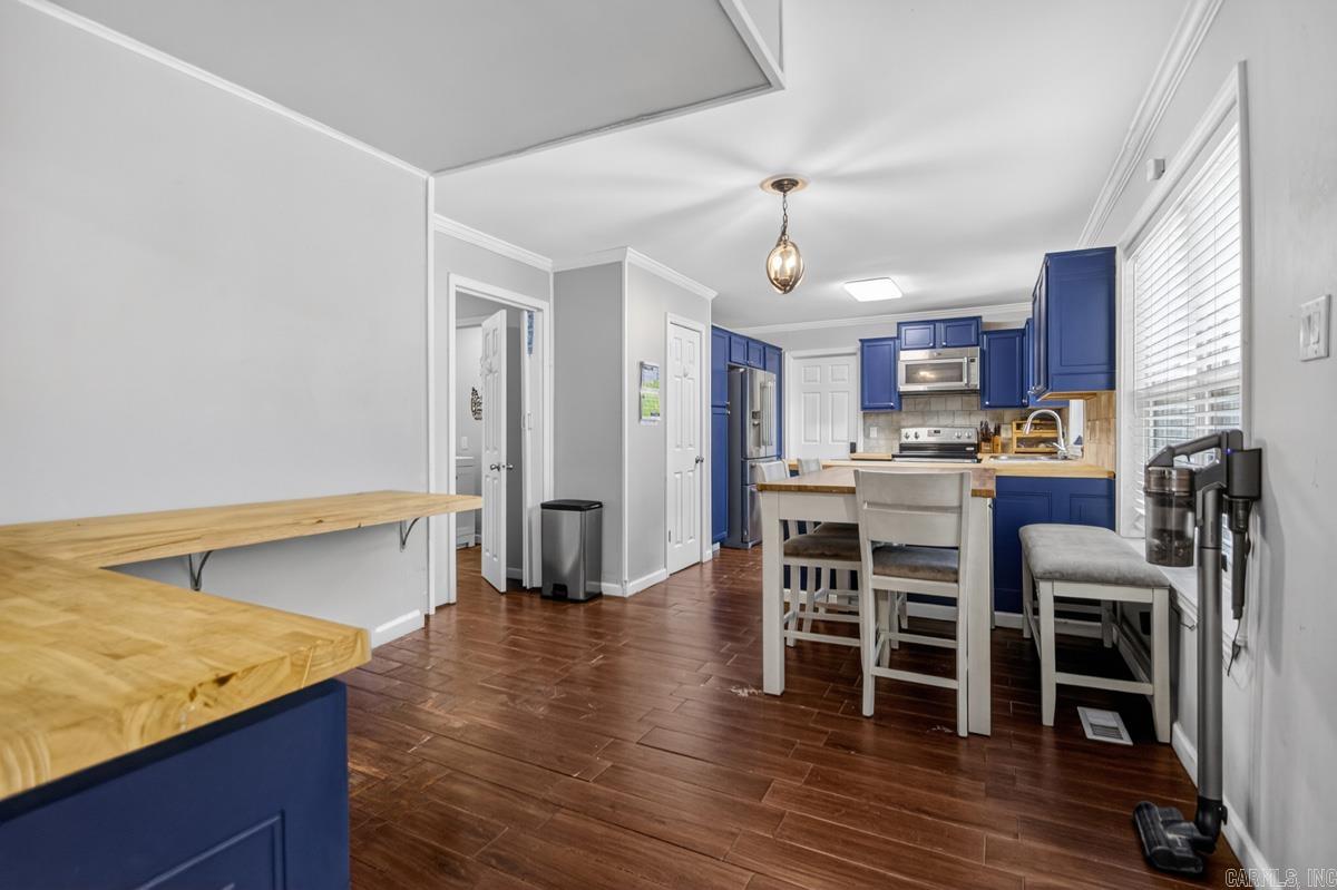 INDIAN HILLS - Residential