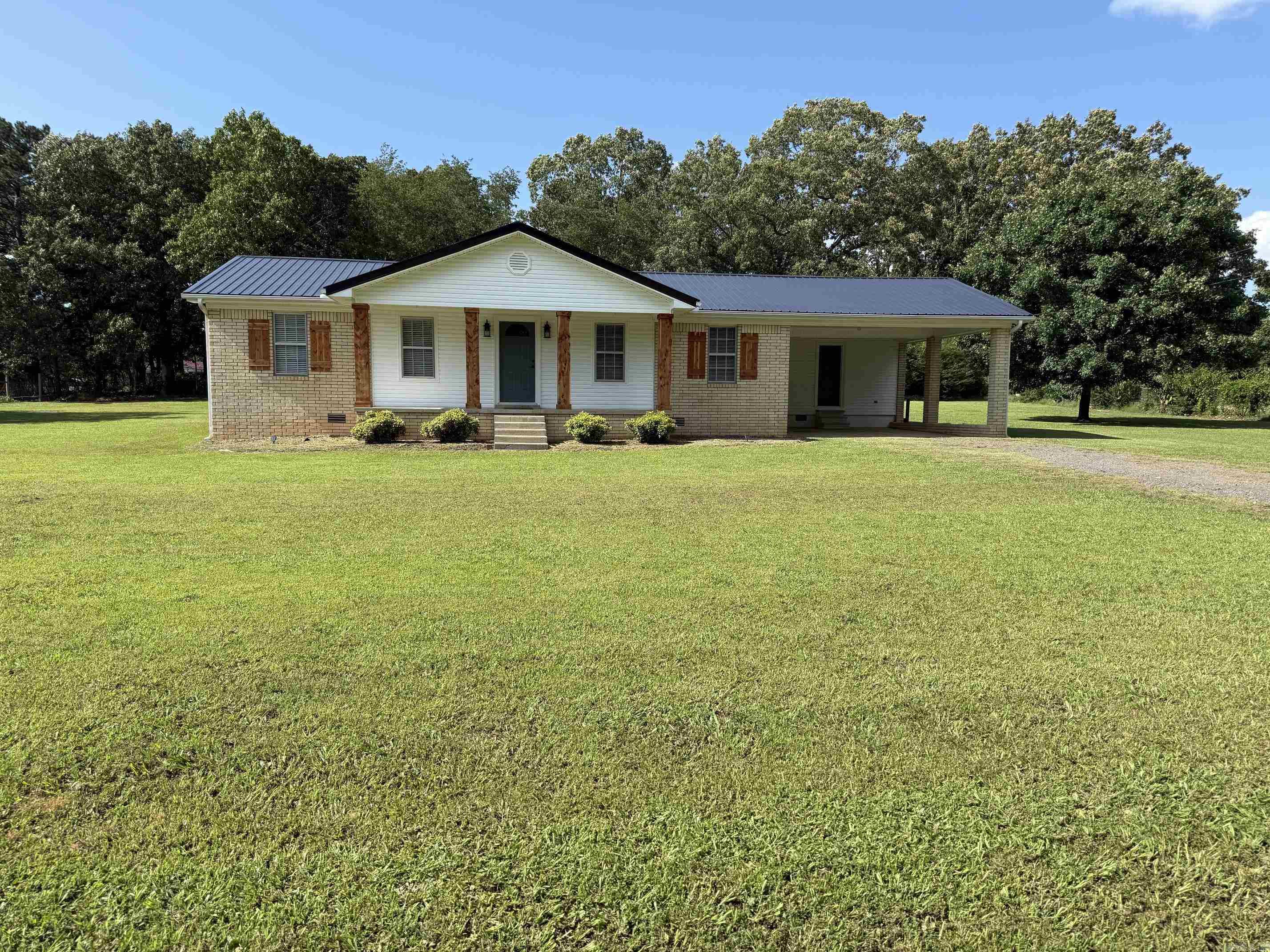 BEE BRANCH ESTATES - Residential