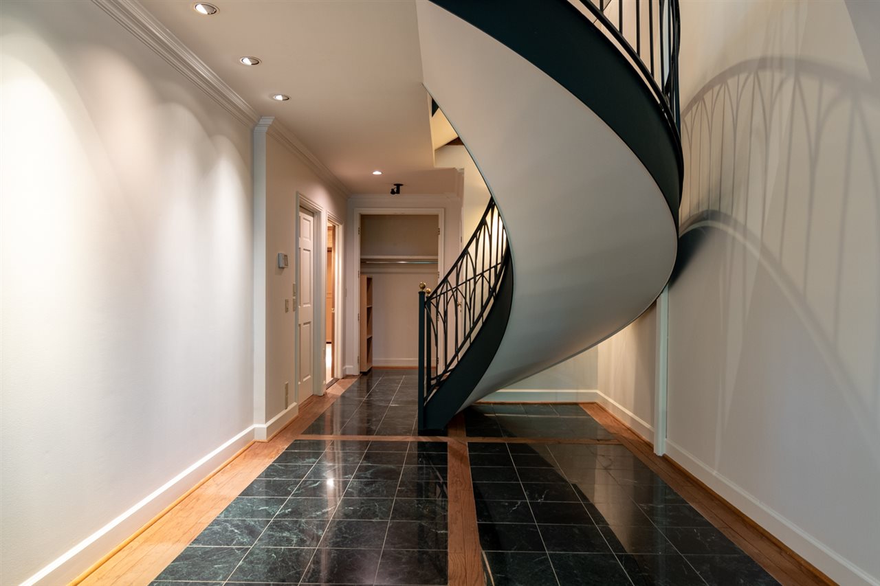 RIVERBEND HPR - Residential