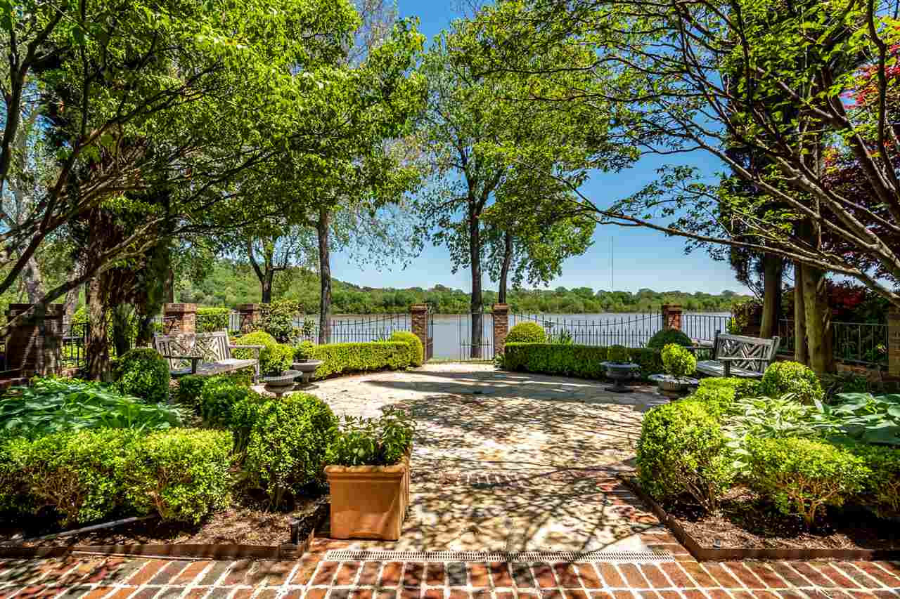 RIVERBEND HPR - Residential