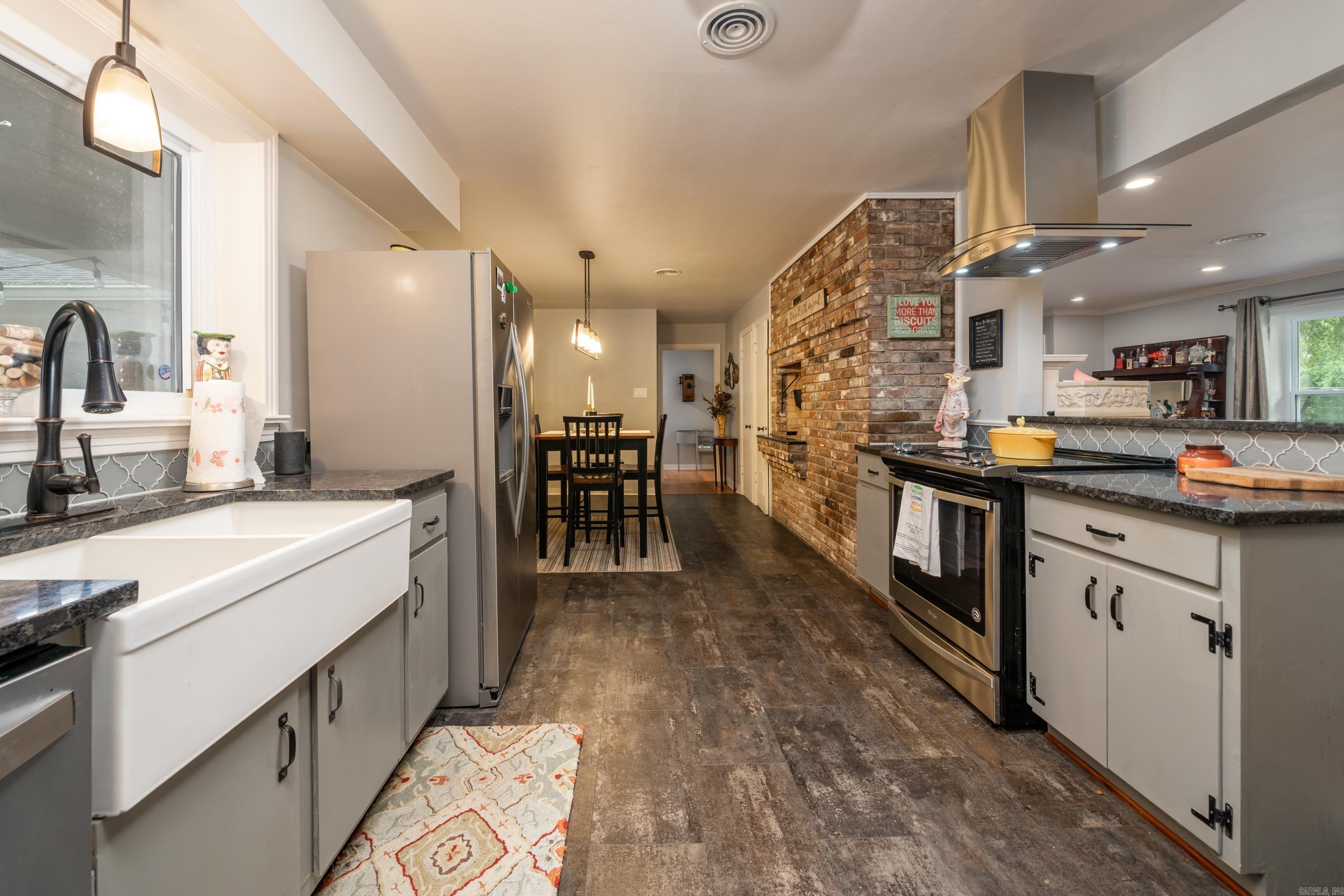 BELLAIRE PLACE - Residential
