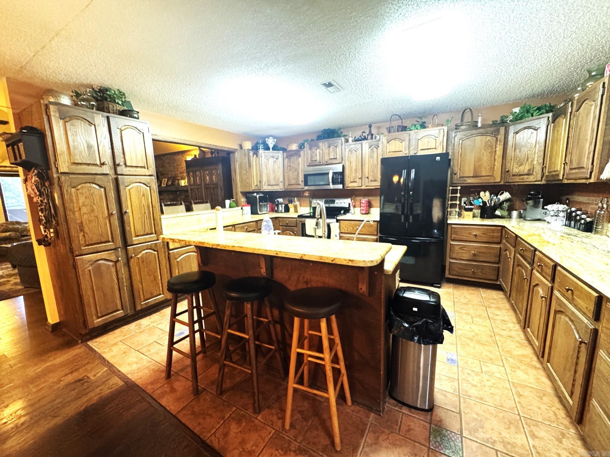 JIMMY RAY - Residential