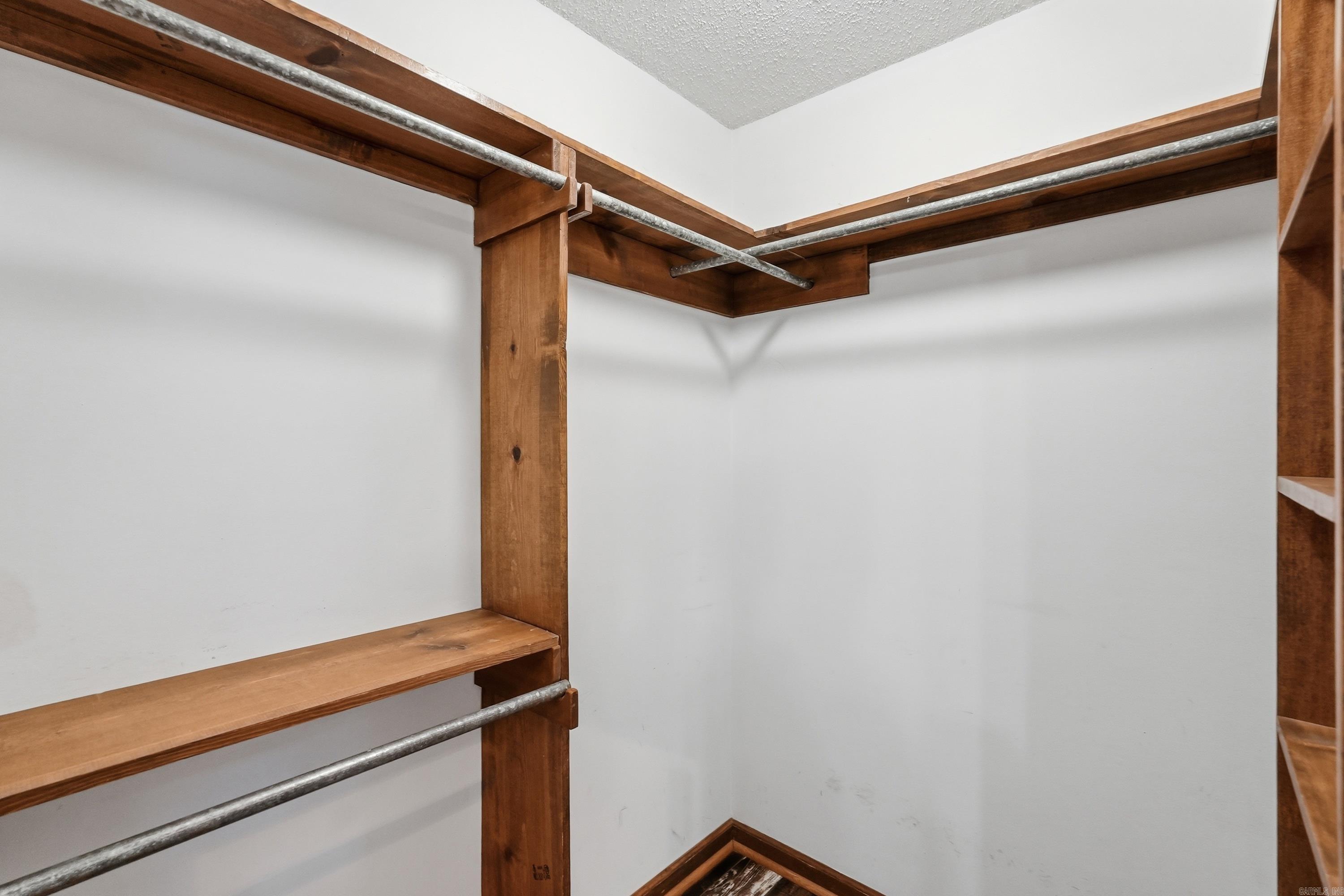 EDGEWATER ADDN - Residential