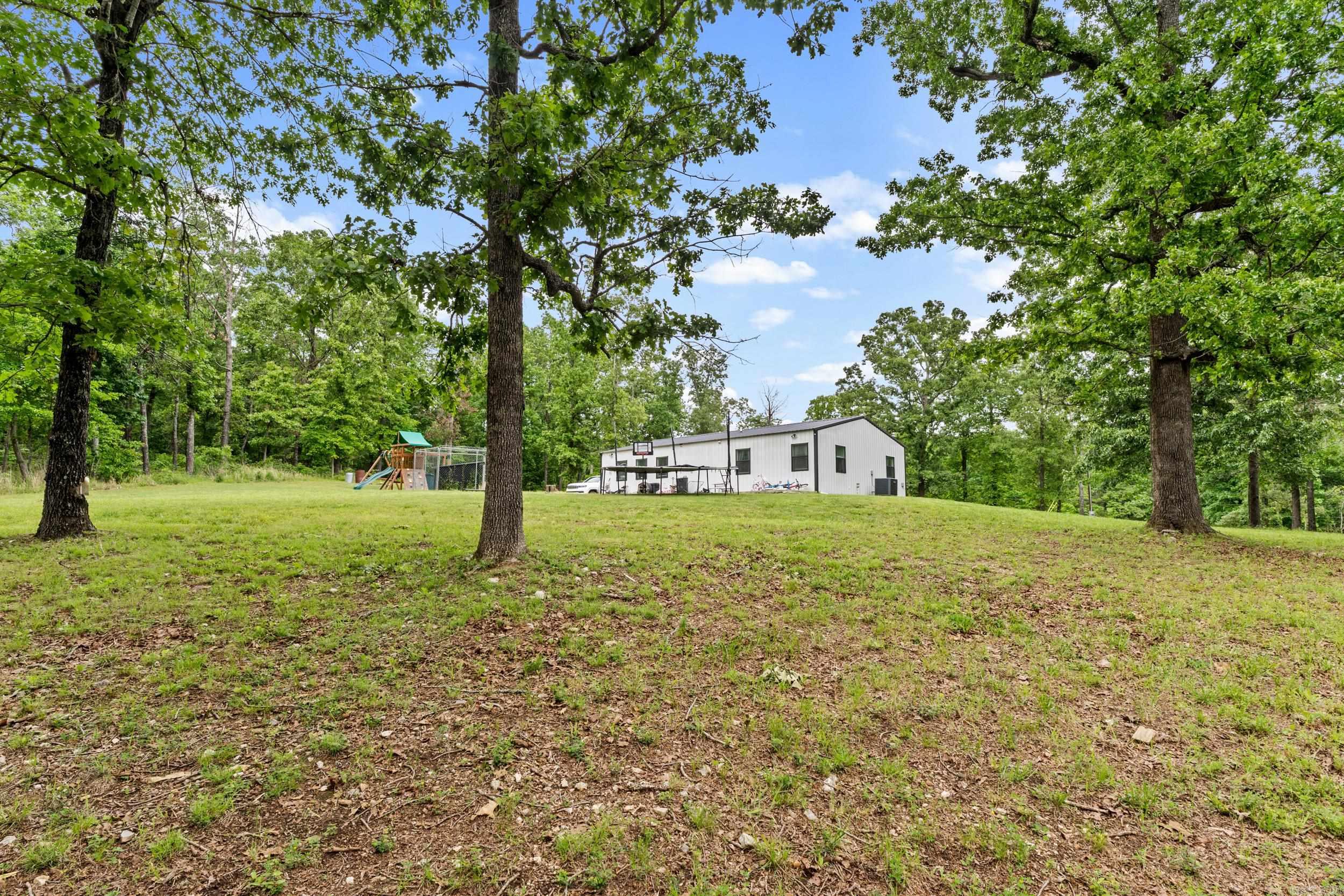 OAK KNOLL - Residential