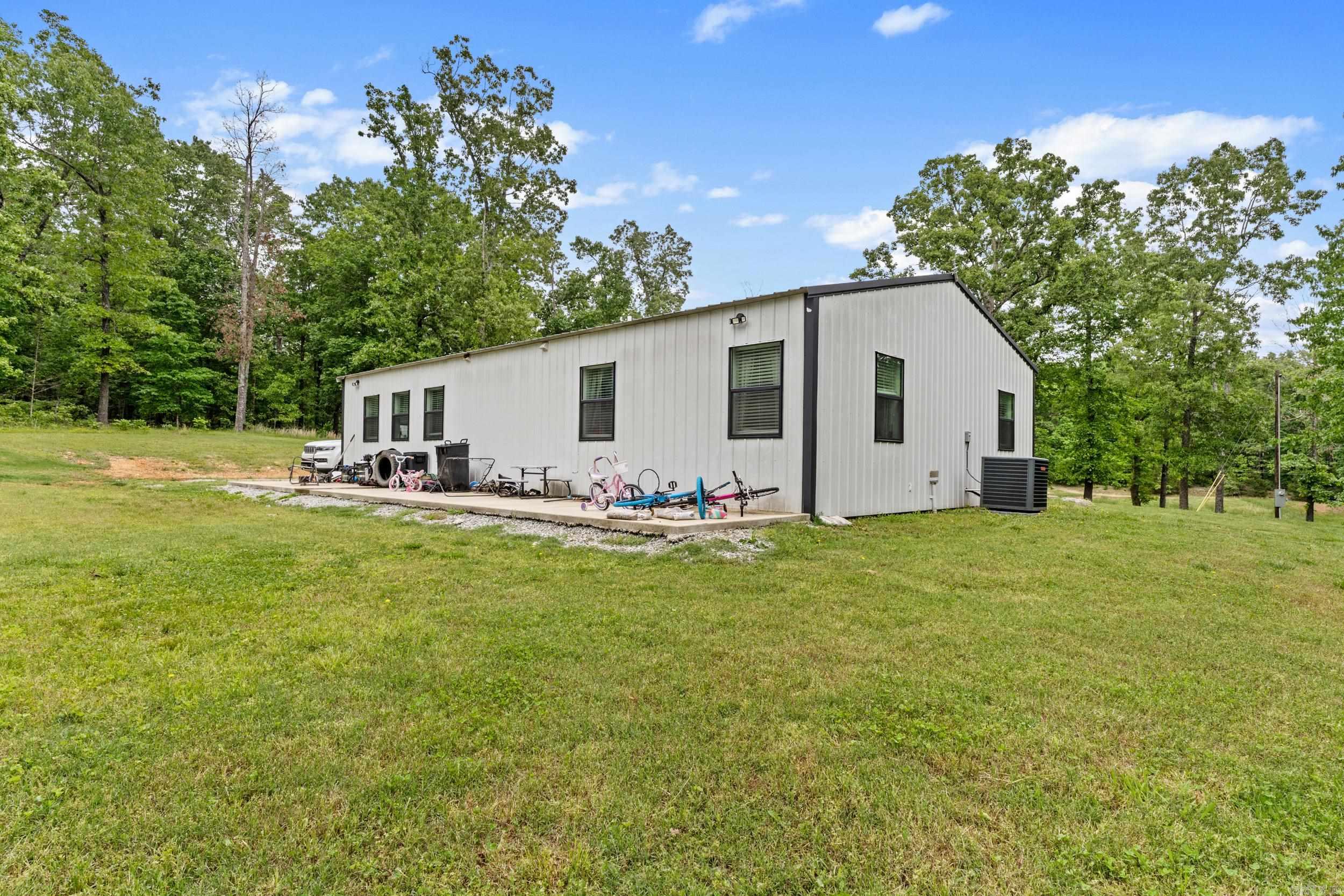 OAK KNOLL - Residential