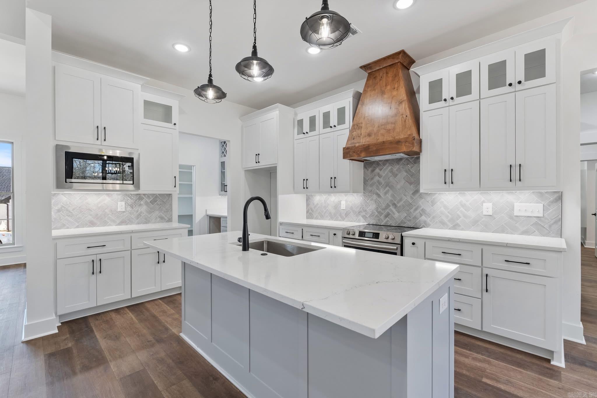 DENALI HEIGHTS - Residential
