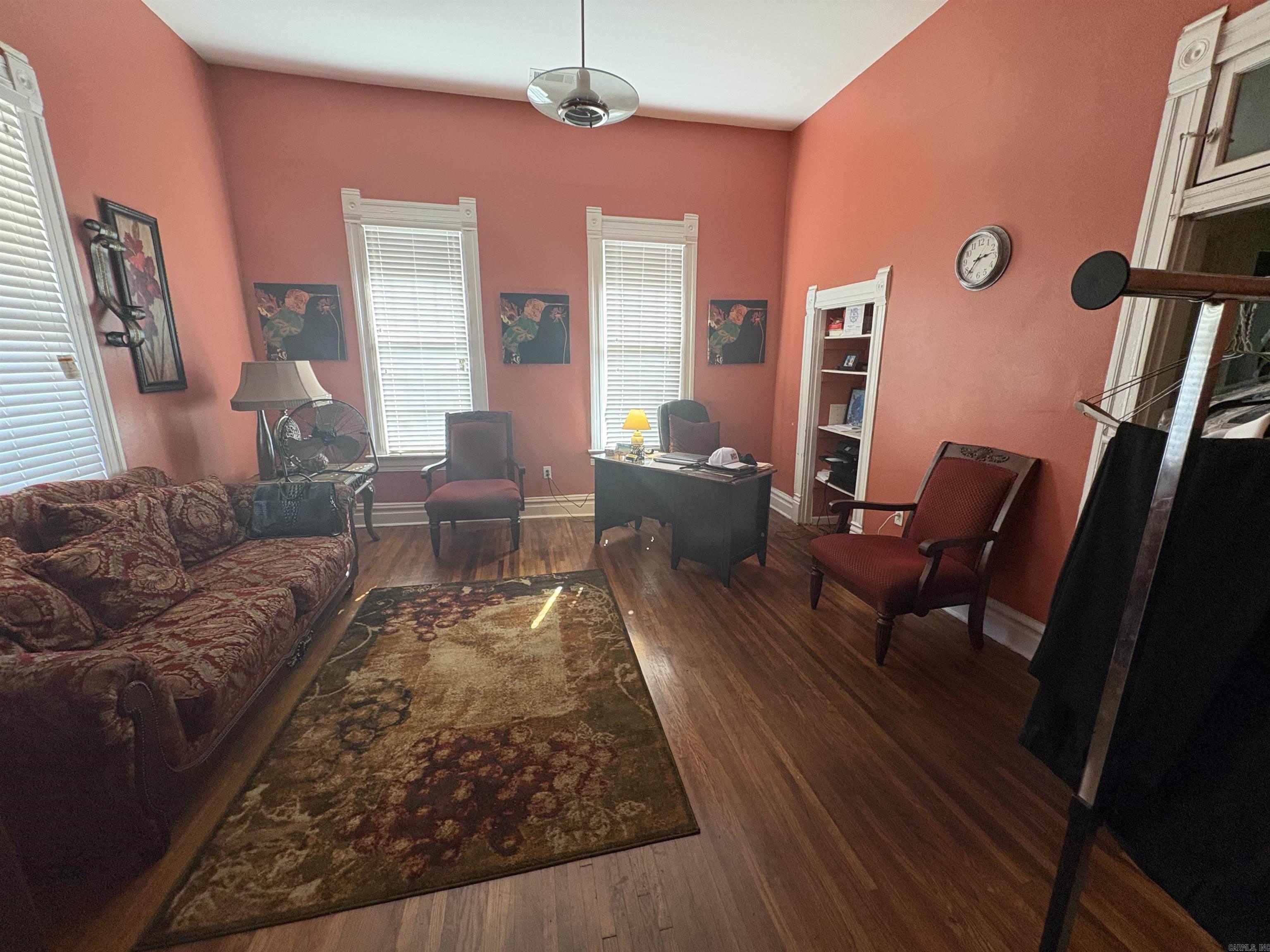 North Argenta - Commercial Sale