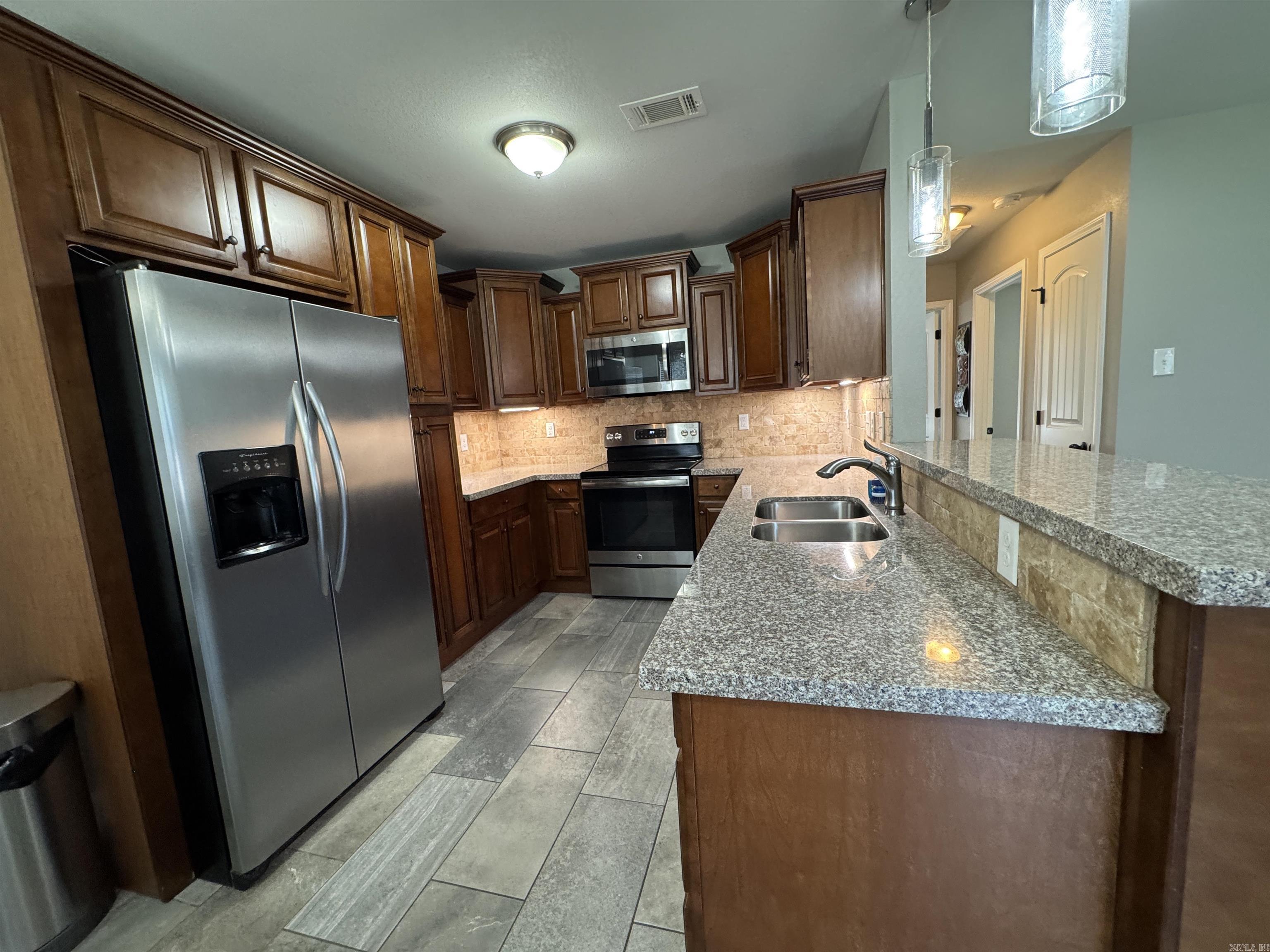 BOBWHITE - Residential