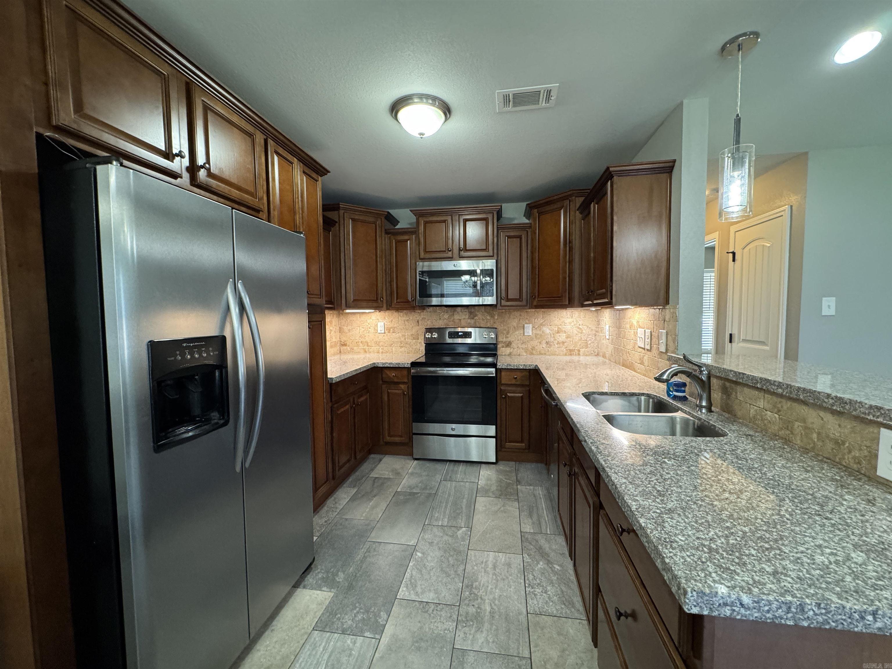 BOBWHITE - Residential