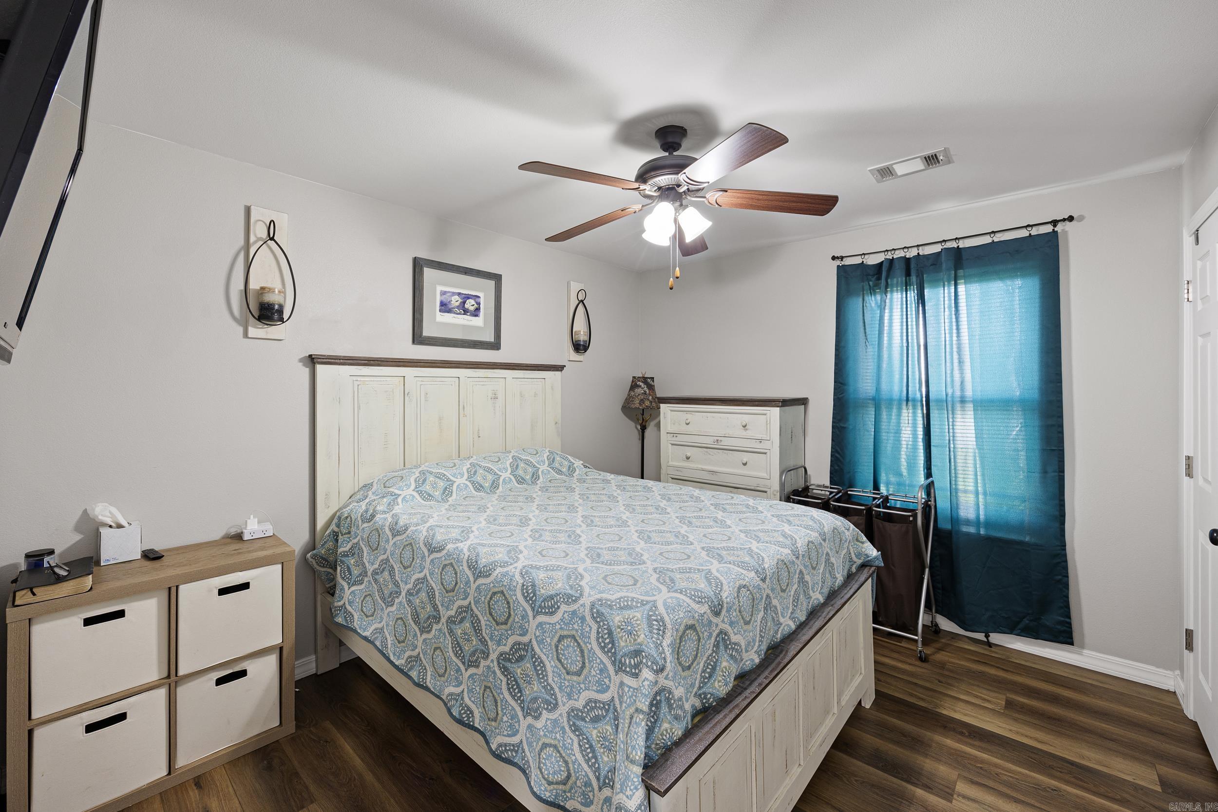 COCANOUGHERS CORNER - Residential