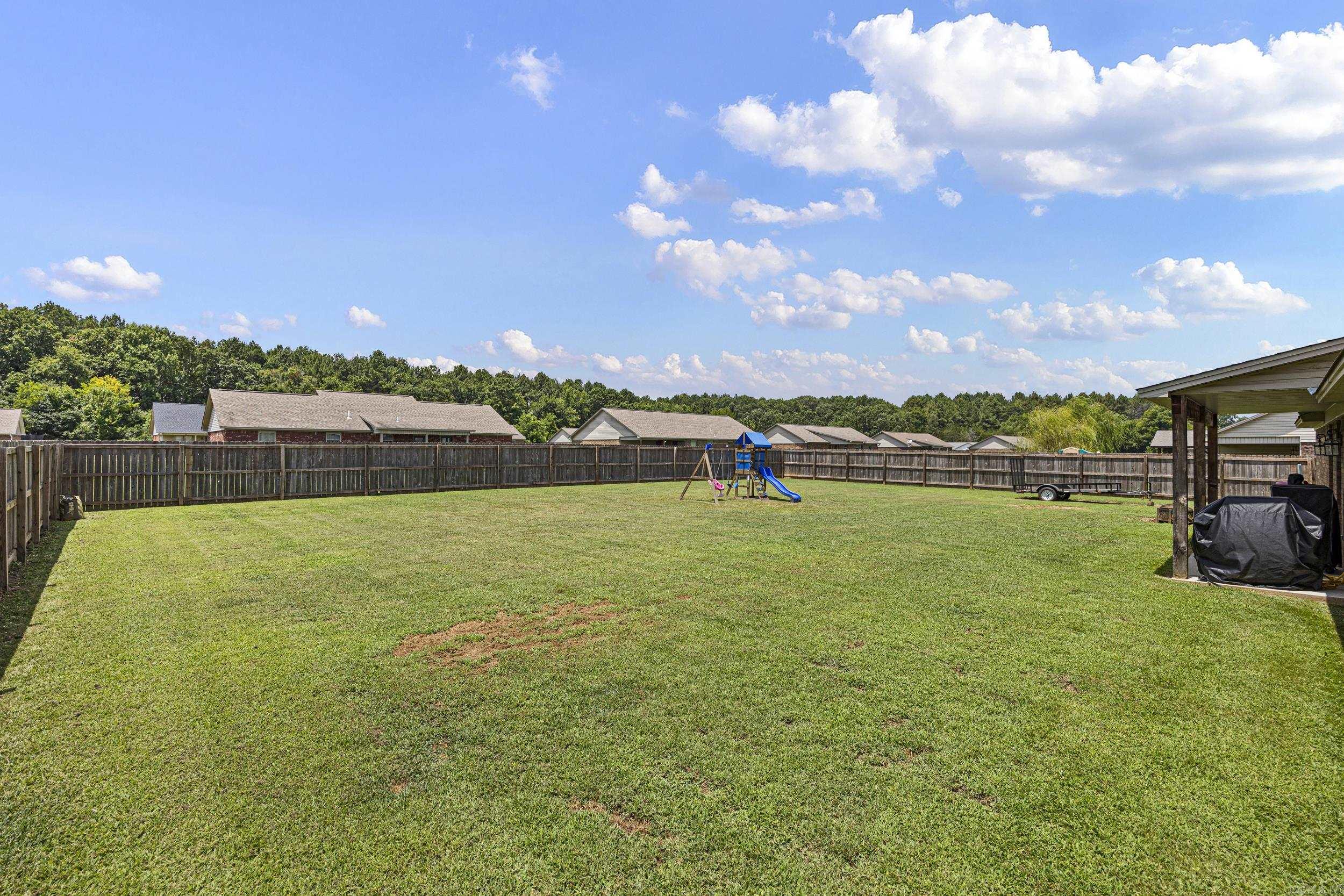 COCANOUGHERS CORNER - Residential