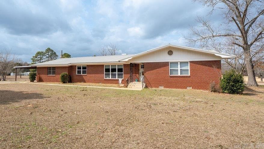 Well-maintained 3 bedroom, 2 bath home offering 2,364 sq ft on 4.82 acres along Hwy 25 on the east side of Quitman. This versatile property offers excellent highway frontage and plenty of room for a small farm and/or potential use for a commercial business. The move-in ready home has been well cared for and features numerous updates including vinyl windows, LED can lighting, updated toilets, and added 12" insulation for efficiency, as well as a metal roof. Major improvements include new interior paint, LVP flooring and a new HVAC system installed in 2024. Inside you’ll find an additional living/den area and a flexible bonus room that could serve as an office or 4th bedroom. With fiber optic internet available and room to grow, this property offers the perfect blend of comfort, convenience, and opportunity just minutes from Quitman and within 15 minutes of Cove Creek Rec Area on Greers Ferry Lake.
