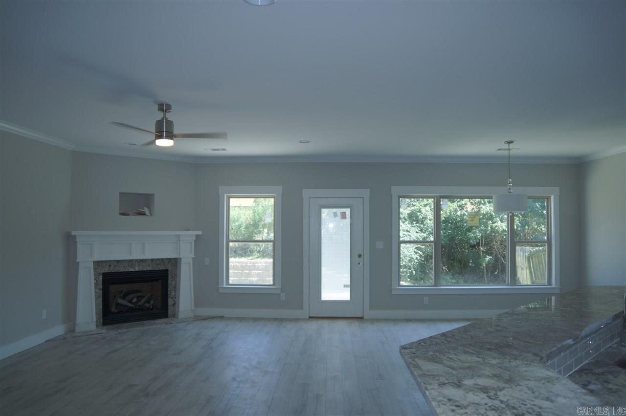 HURRICANE LAKE EST - Residential