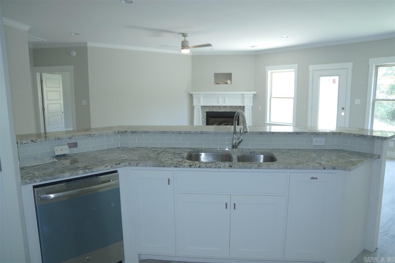HURRICANE LAKE EST - Residential