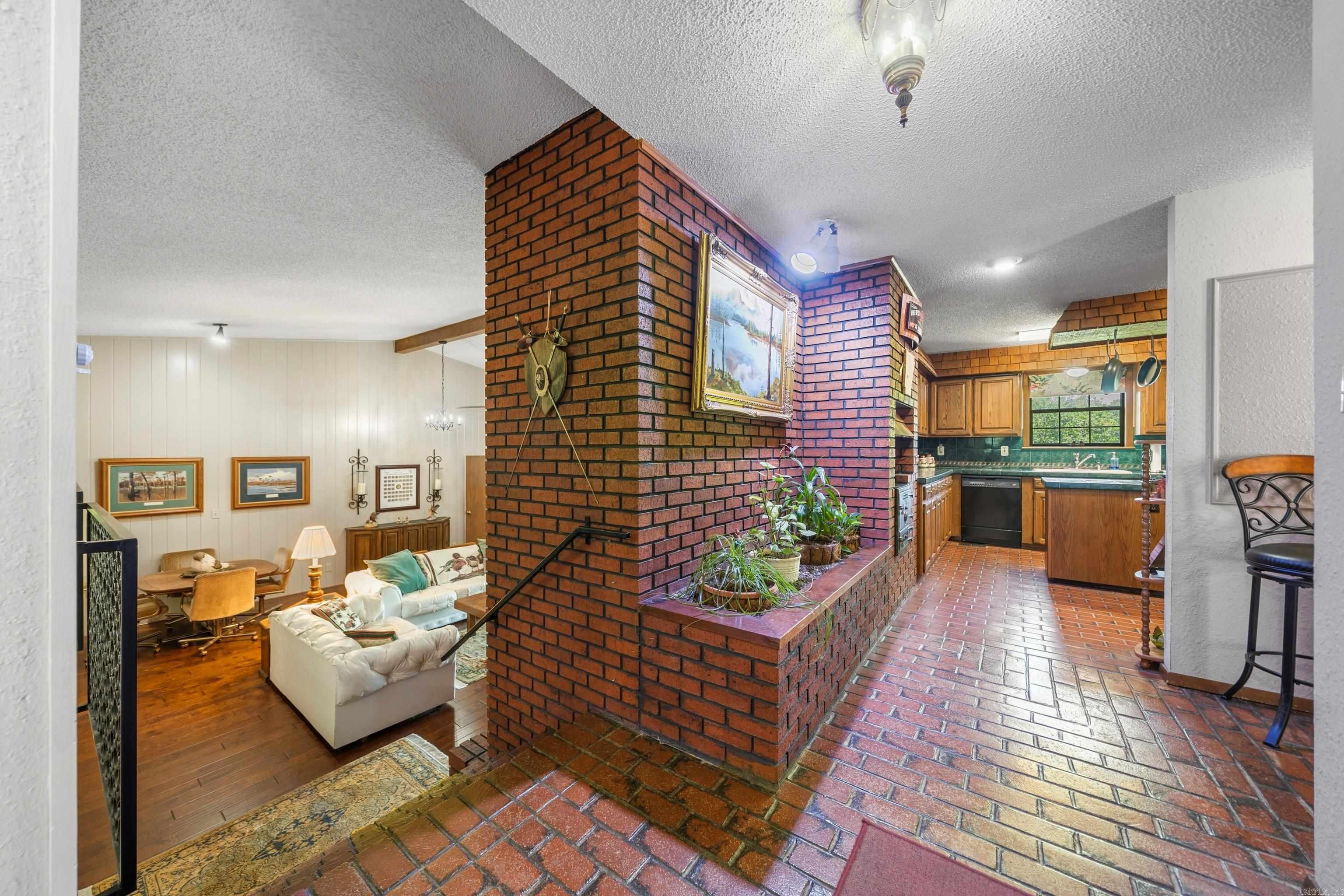 S8-T3S-R19W - Residential