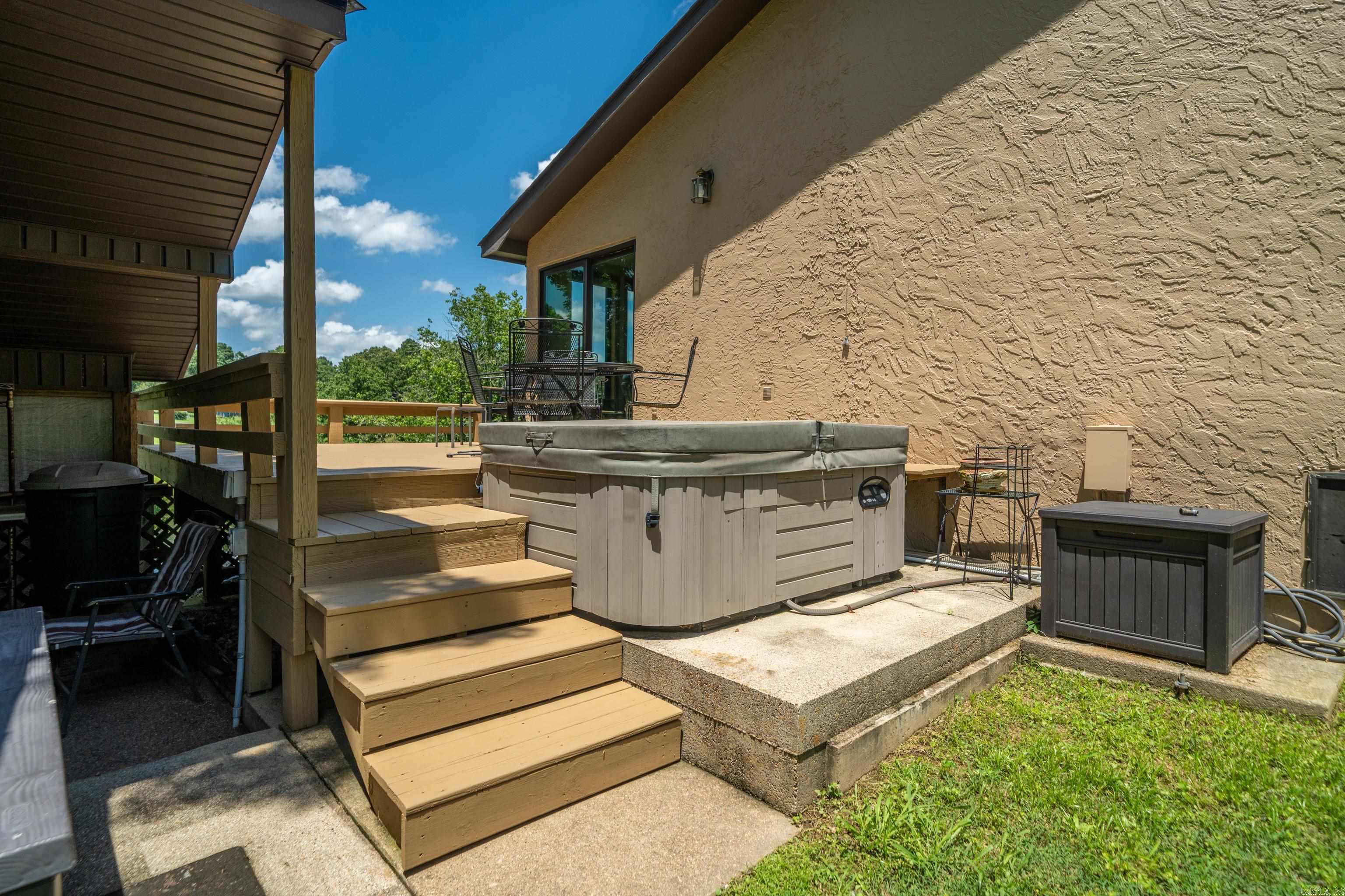 S8-T3S-R19W - Residential
