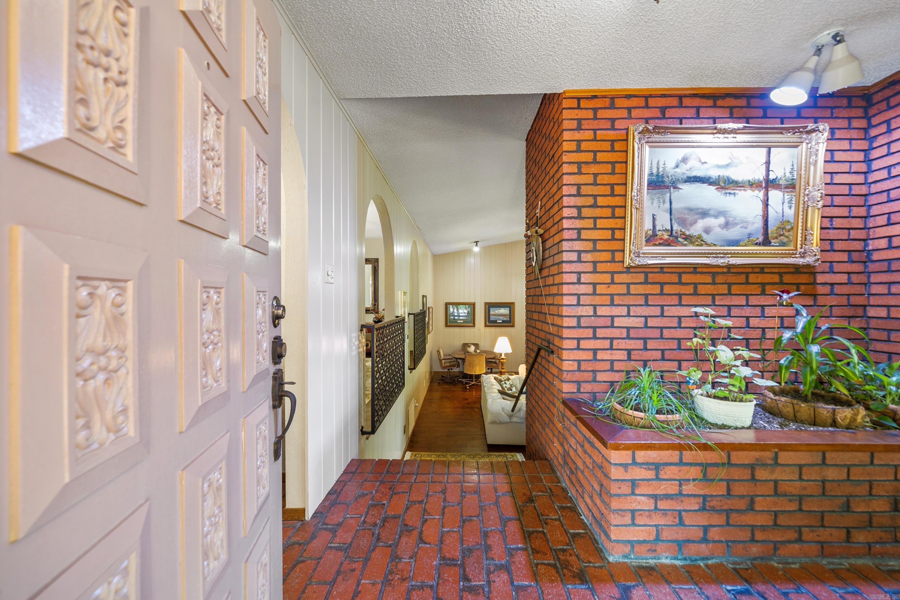 S8-T3S-R19W - Residential