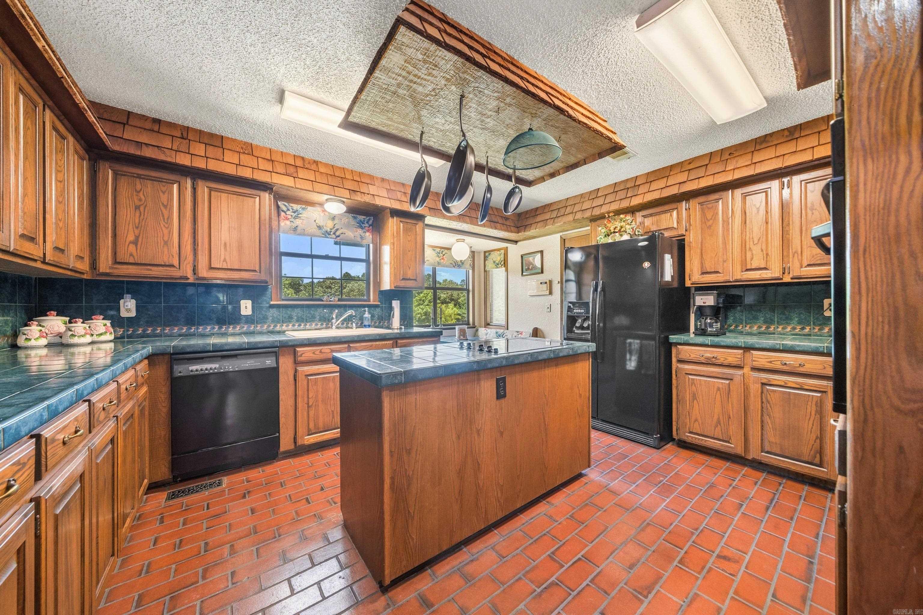 S8-T3S-R19W - Residential
