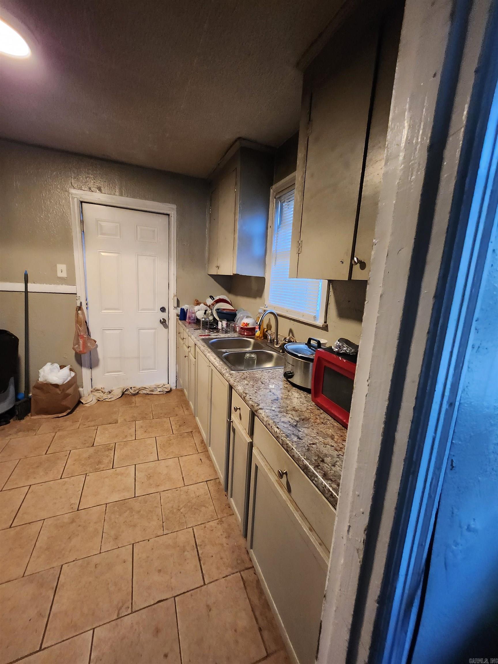 FUTRELL & JOHNSON - Residential