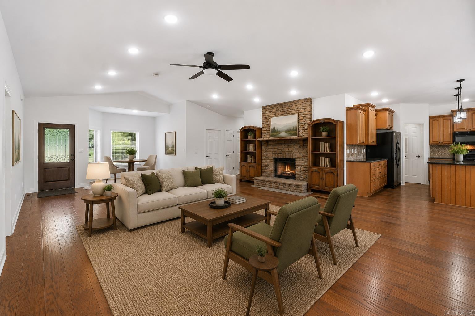 MOUNTAIN RANCH - Residential