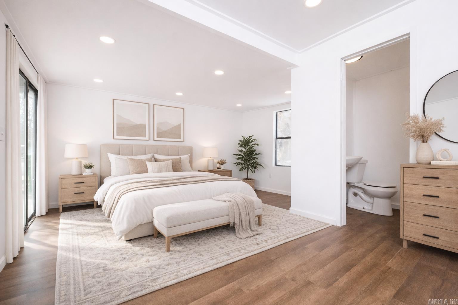 RIVER MANOR EST - Residential
