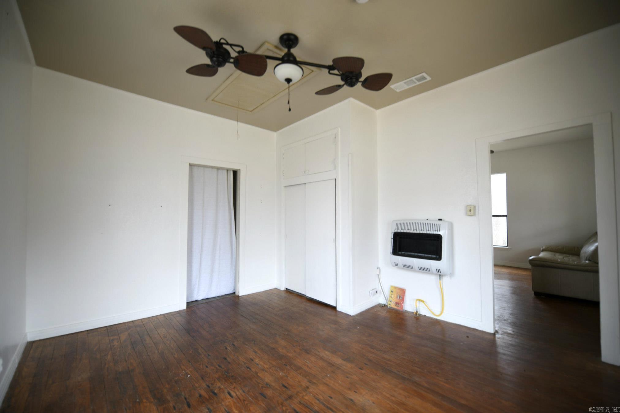 MENA ORIGINAL - Residential