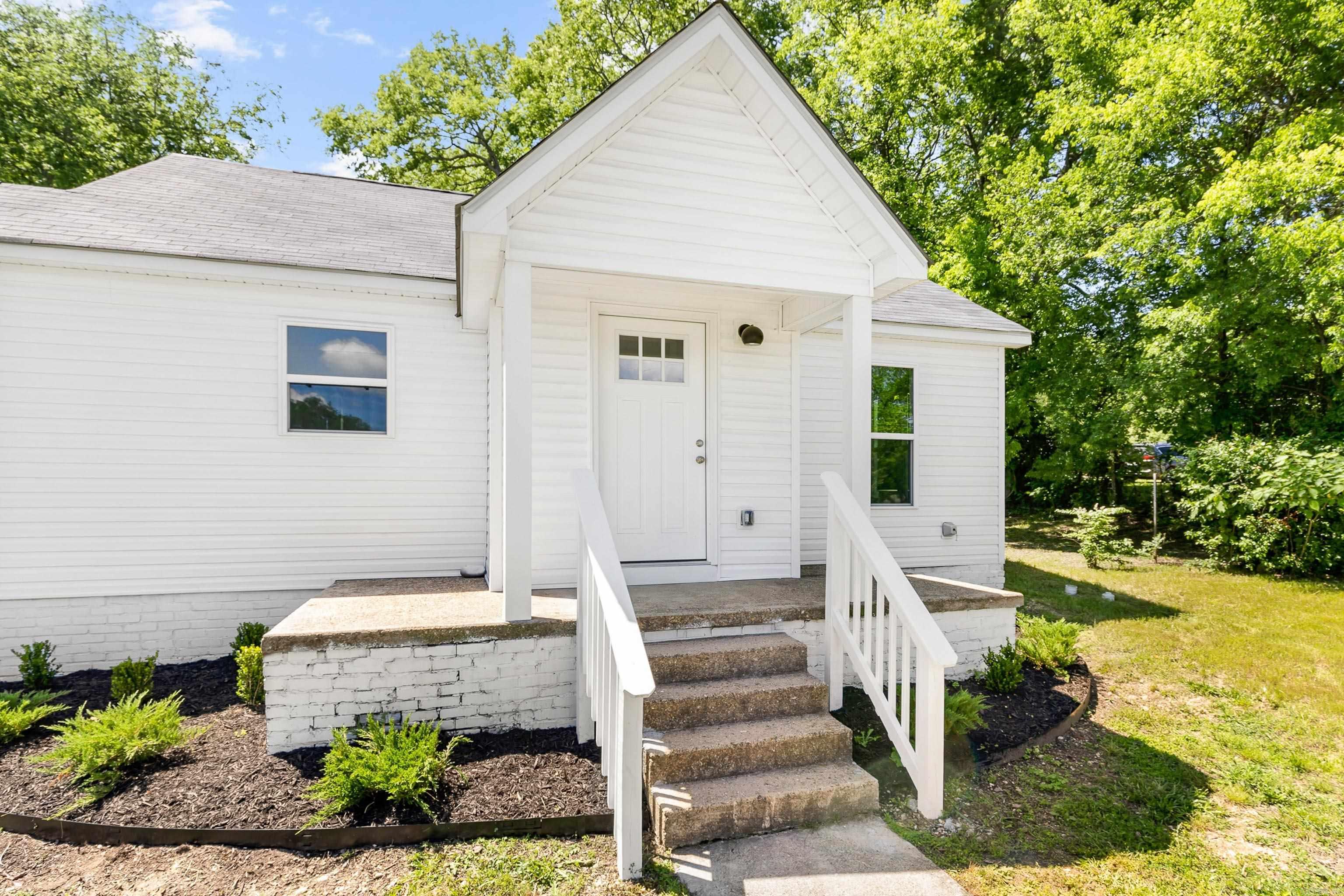 ORIGINAL TOWN-BENTON - Residential