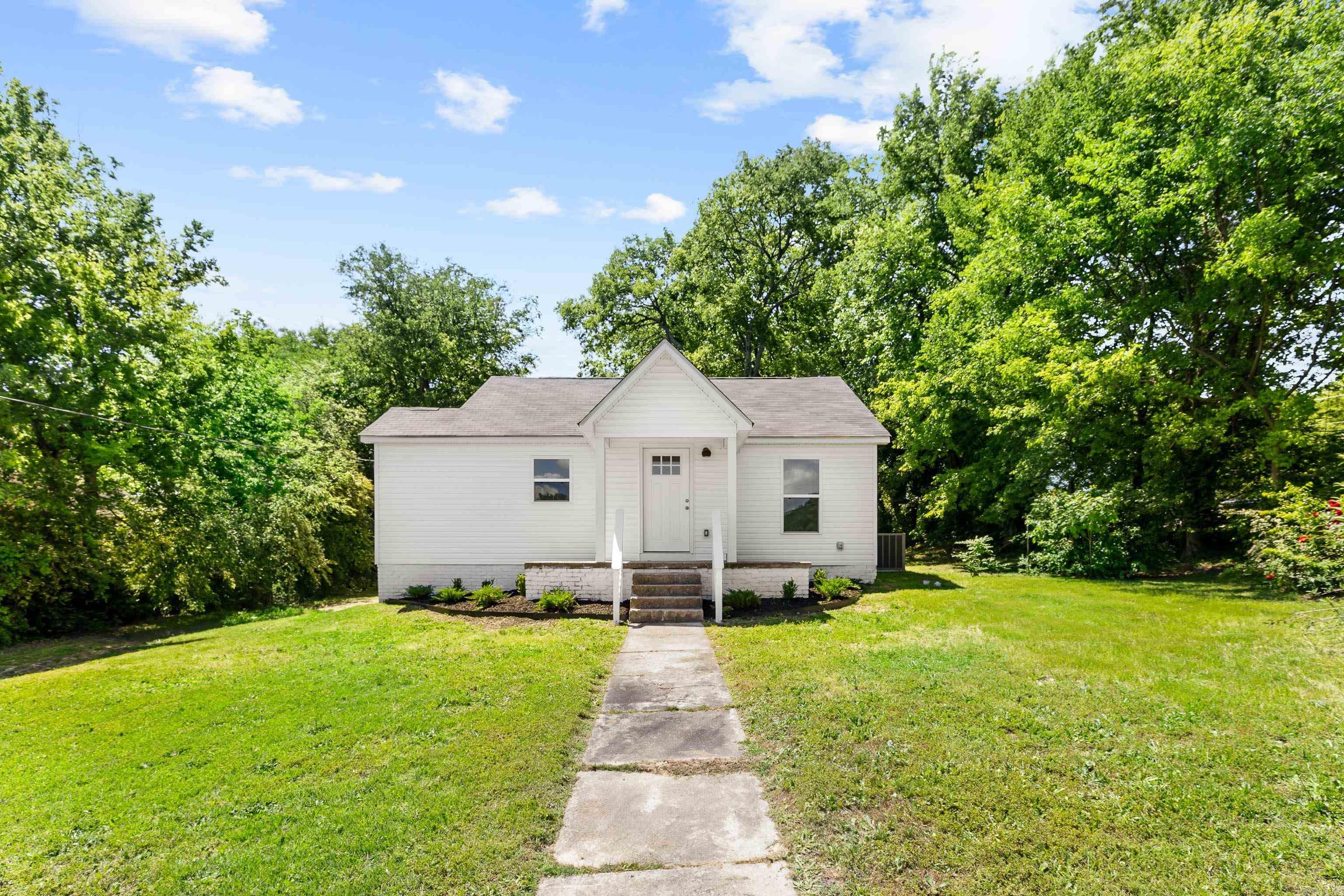 ORIGINAL TOWN-BENTON - Residential