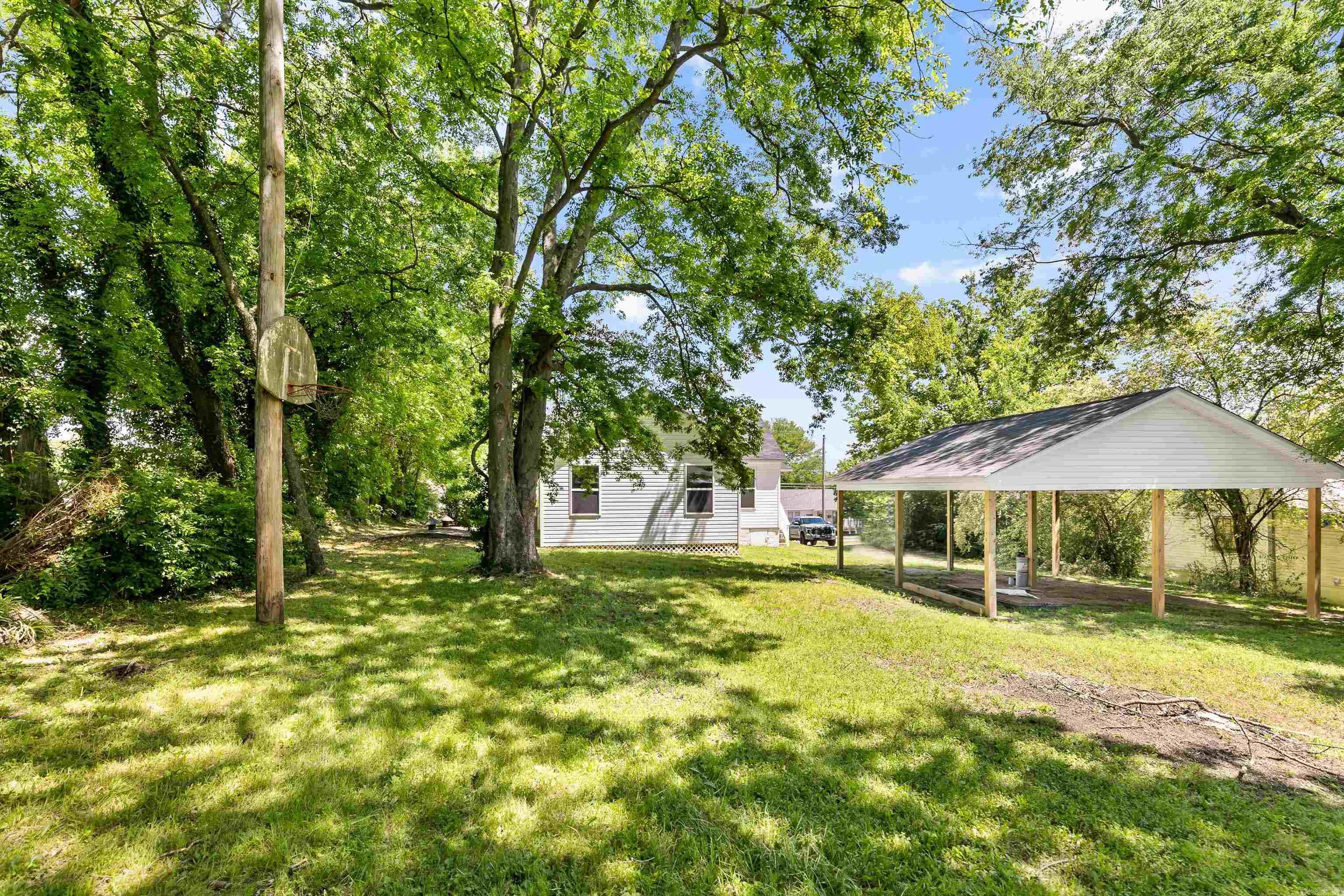 ORIGINAL TOWN-BENTON - Residential