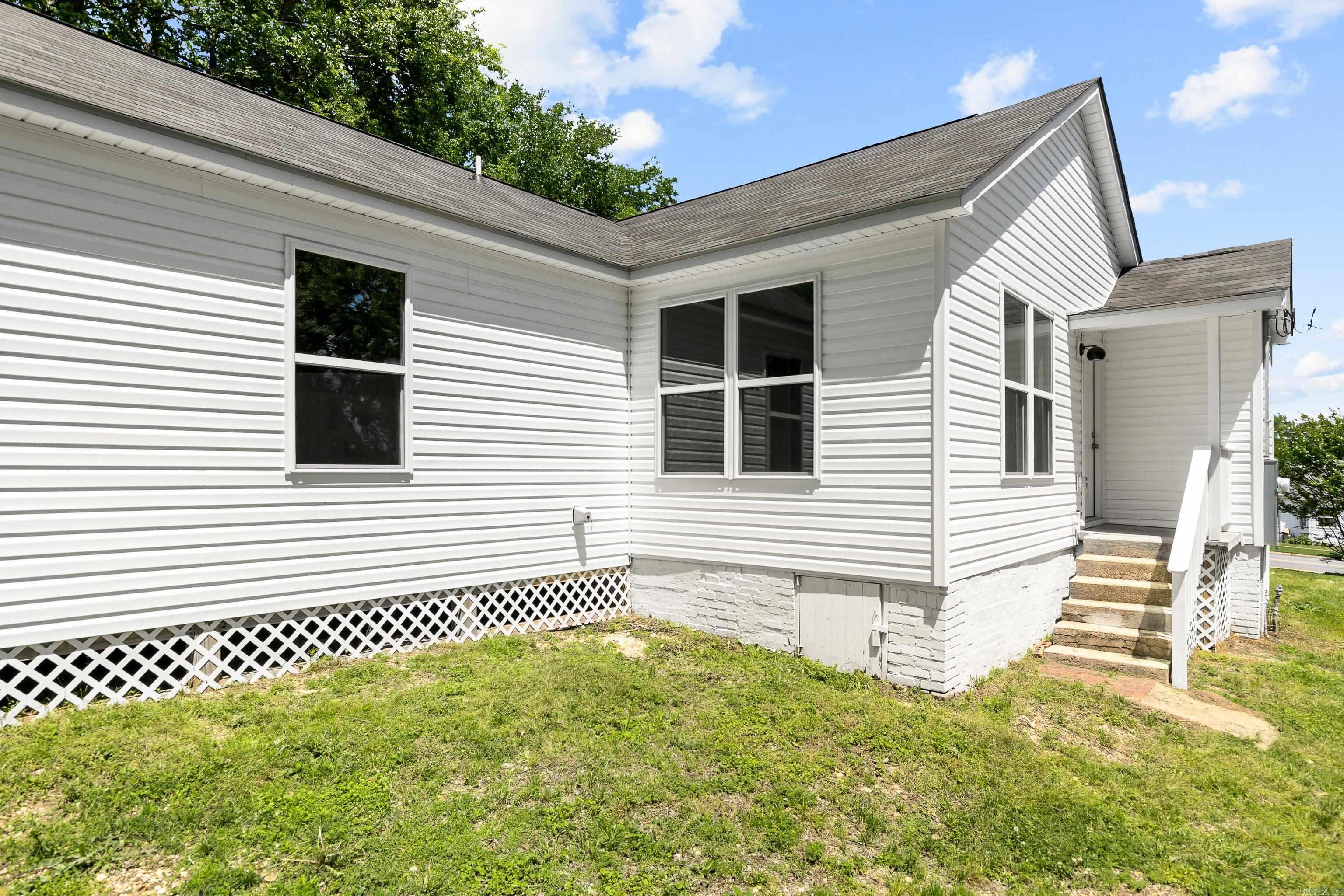 ORIGINAL TOWN-BENTON - Residential