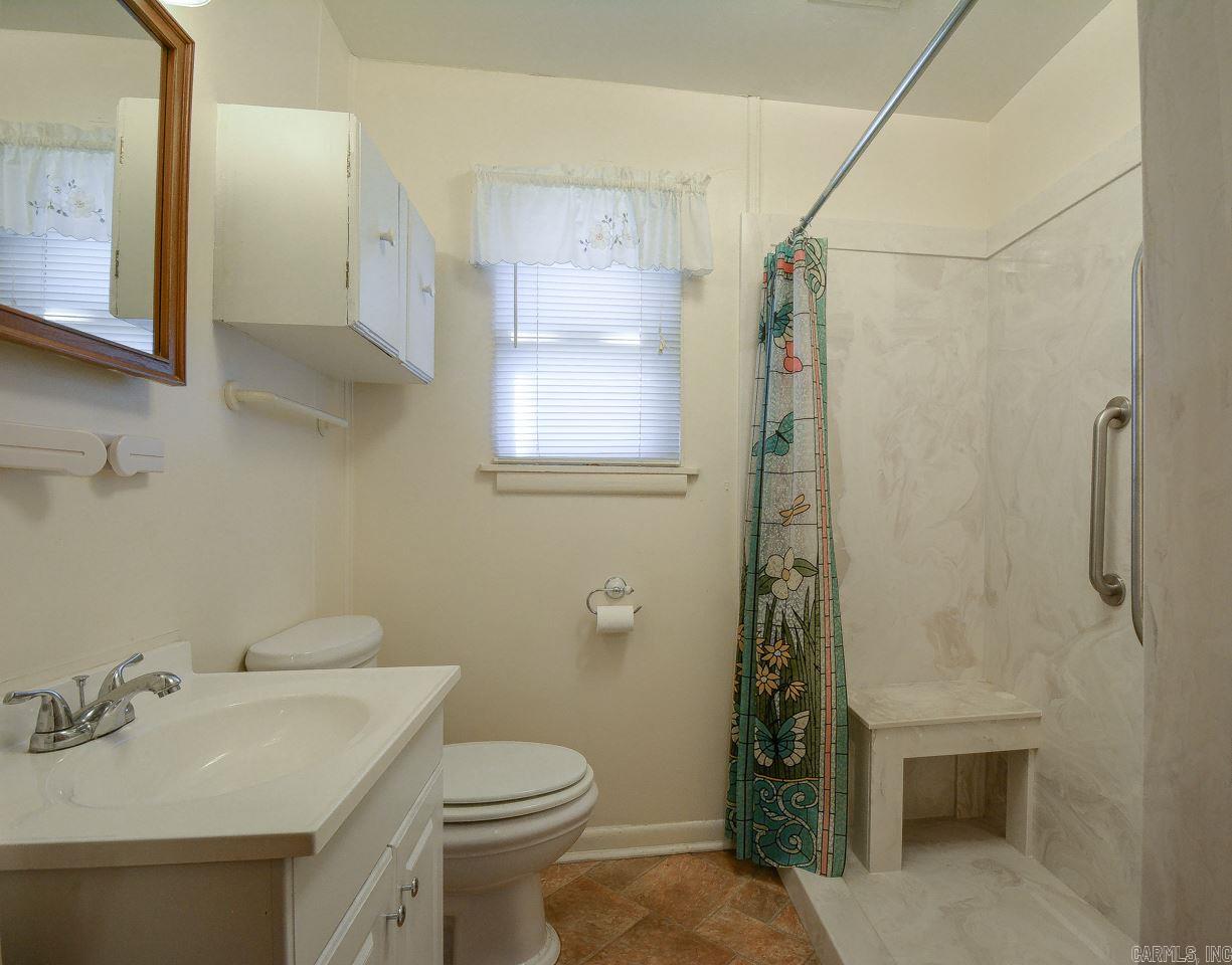 HARPOLE N E & HARRY ADDN - Residential