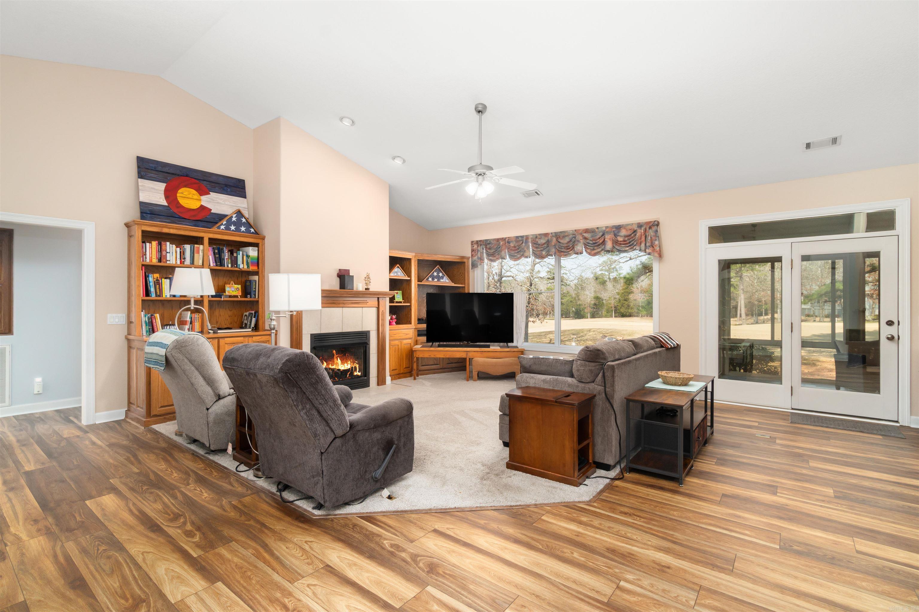 Isabella - Residential