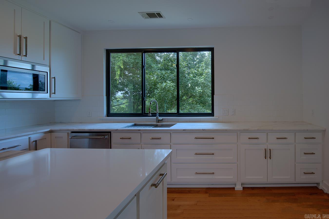 OVERLOOK PARK - Residential