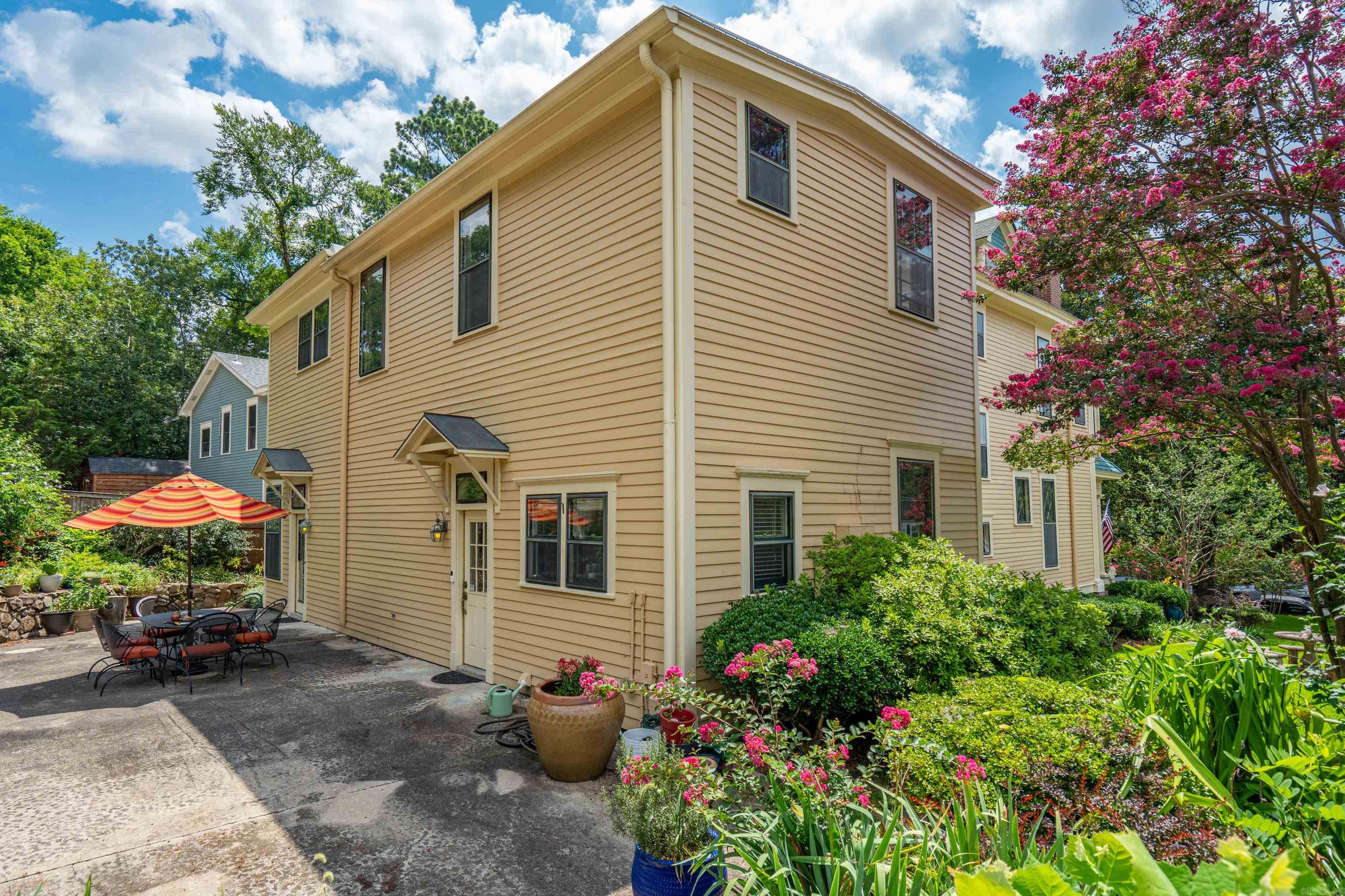 HSR BLK - Residential