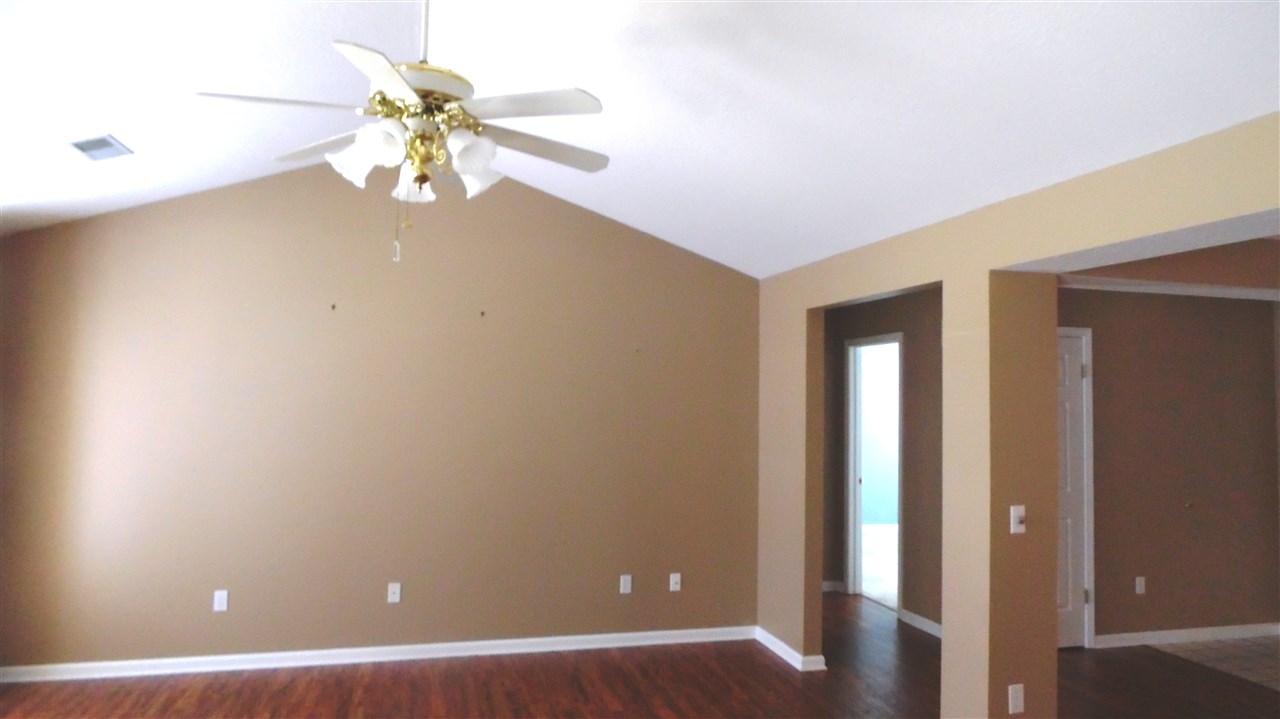Tall Oaks - Residential