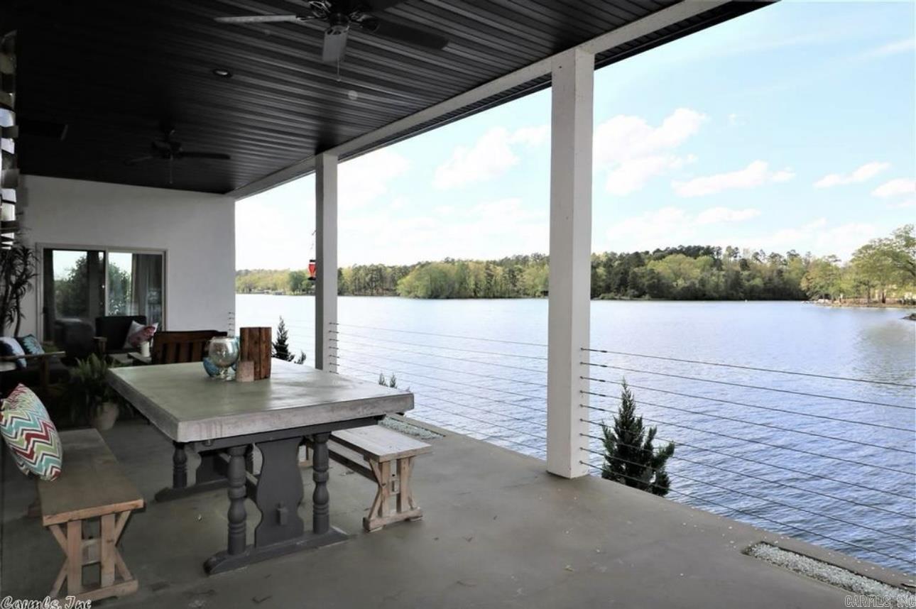 Great home on Lake Hamilton