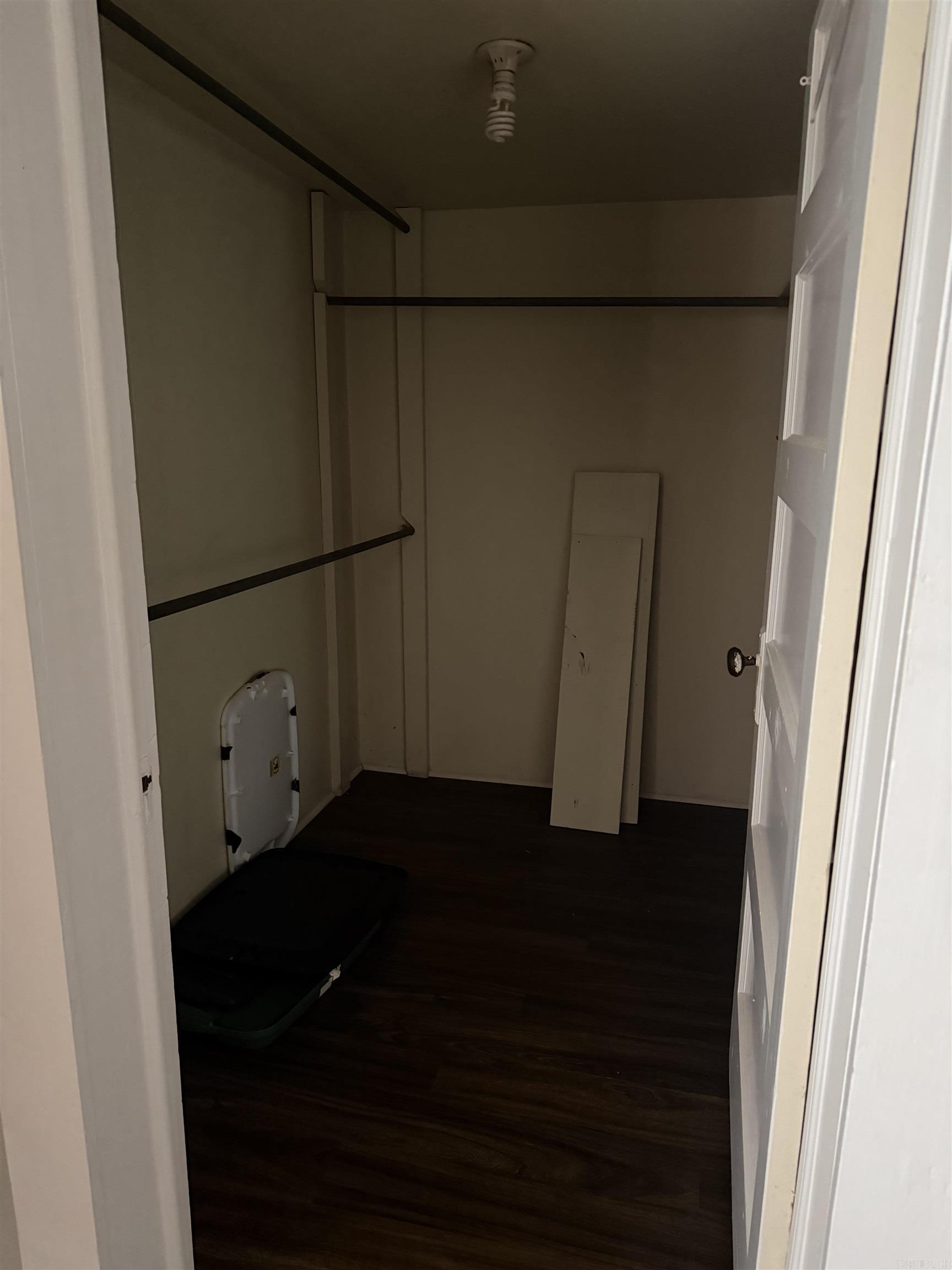 CLIFTONS ADDN - Residential